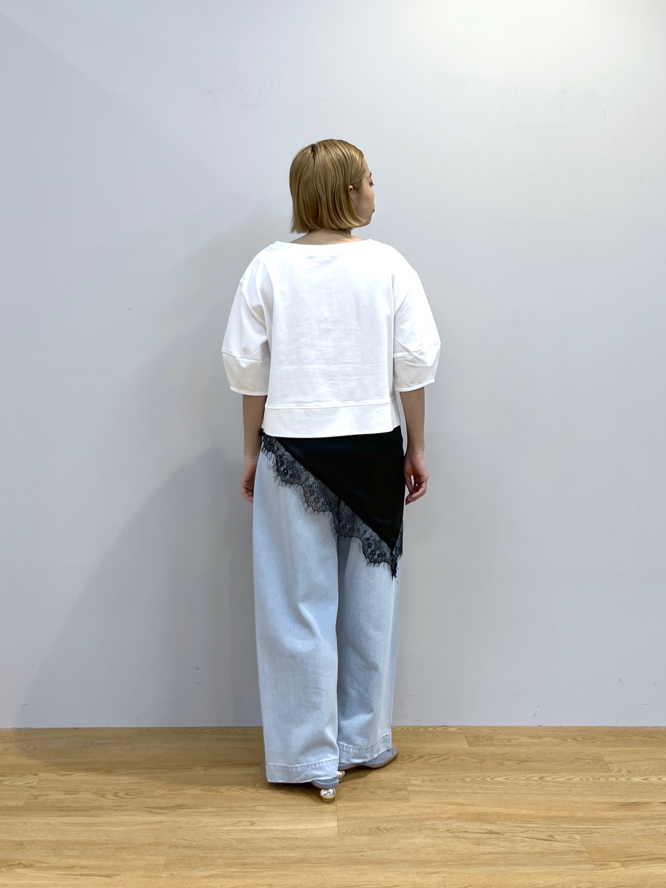 Harukaさんの「INDIVI｜ハーフスリーブフォルムカットソー【再入荷／マシンウォッシュ／接触冷感】」を使ったコーディネート