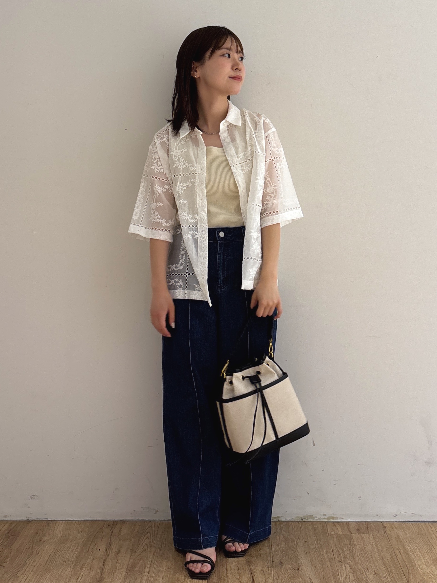 mireiさんの「OPAQUE.CLIP｜刺繍ハーフスリーブシャツ／セットアップ対応可【洗濯機OK】」を使ったコーディネート