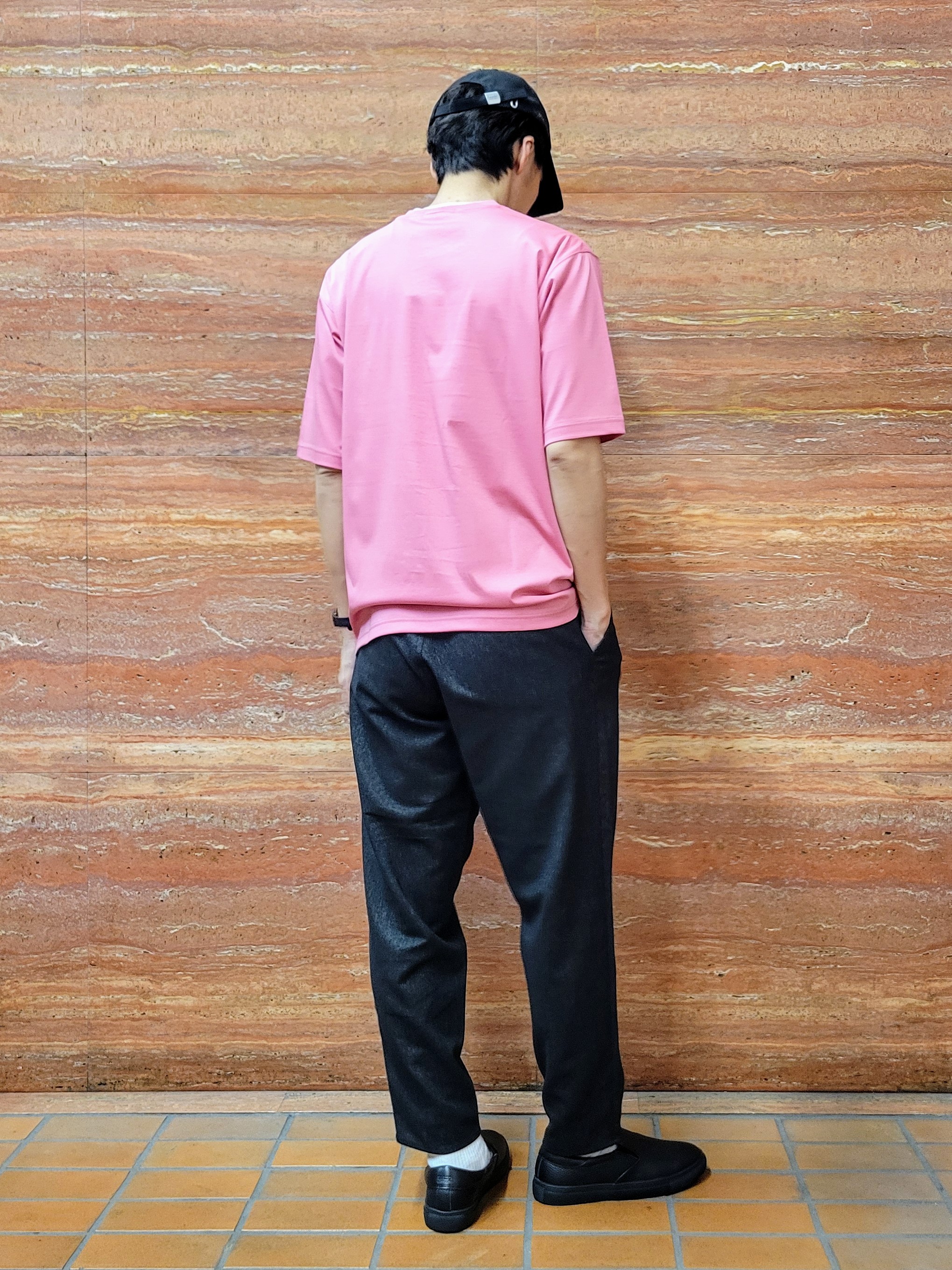 piroyaさんの「TAKEO KIKUCHI｜【BOWLER HAT LABEL】アイスクリアコットンボーラーハットウォーカー 半袖ポケT」を使ったコーディネート