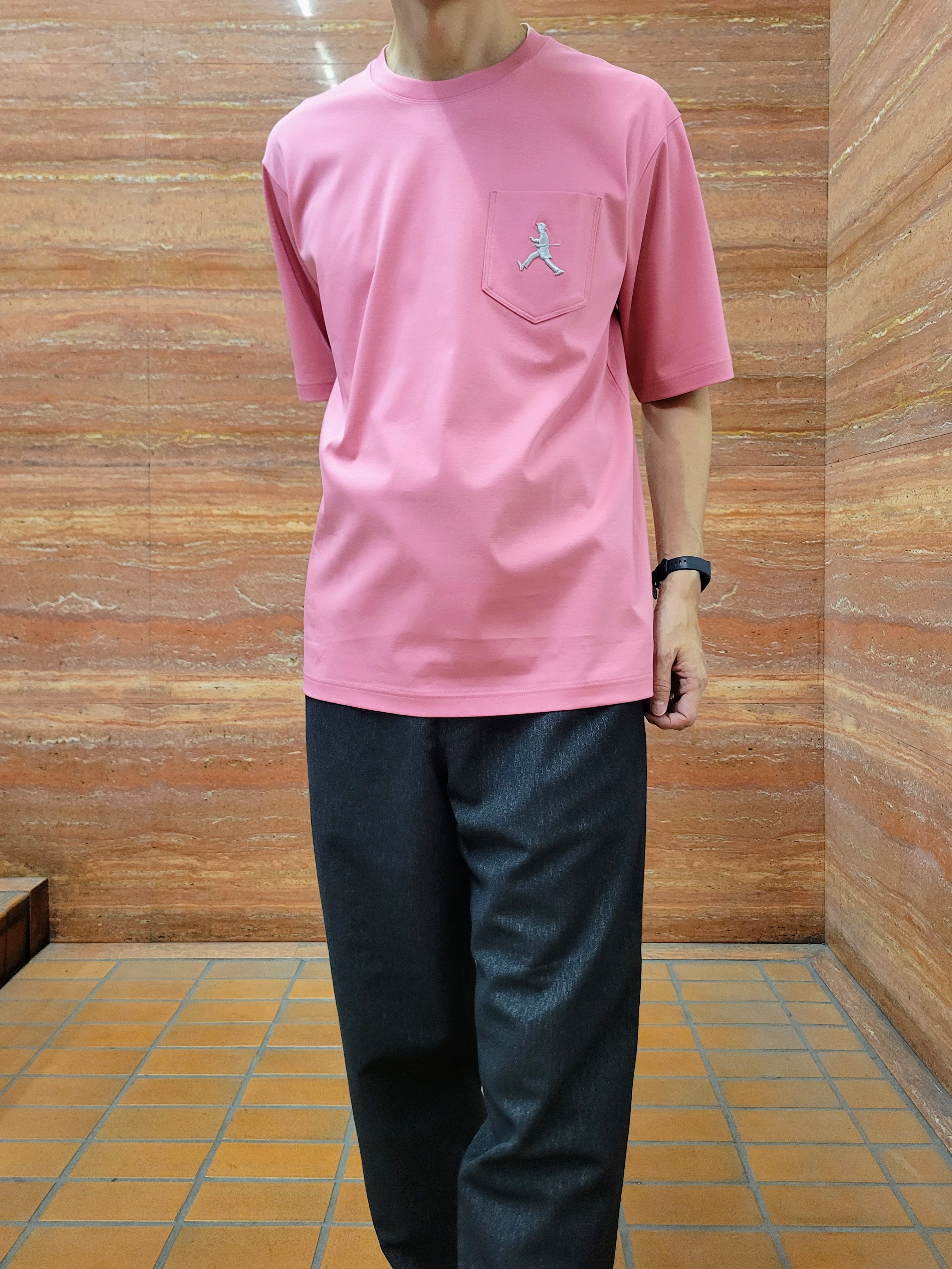 piroyaさんの「TAKEO KIKUCHI｜【BOWLER HAT LABEL】アイスクリアコットンボーラーハットウォーカー 半袖ポケT」を使ったコーディネート