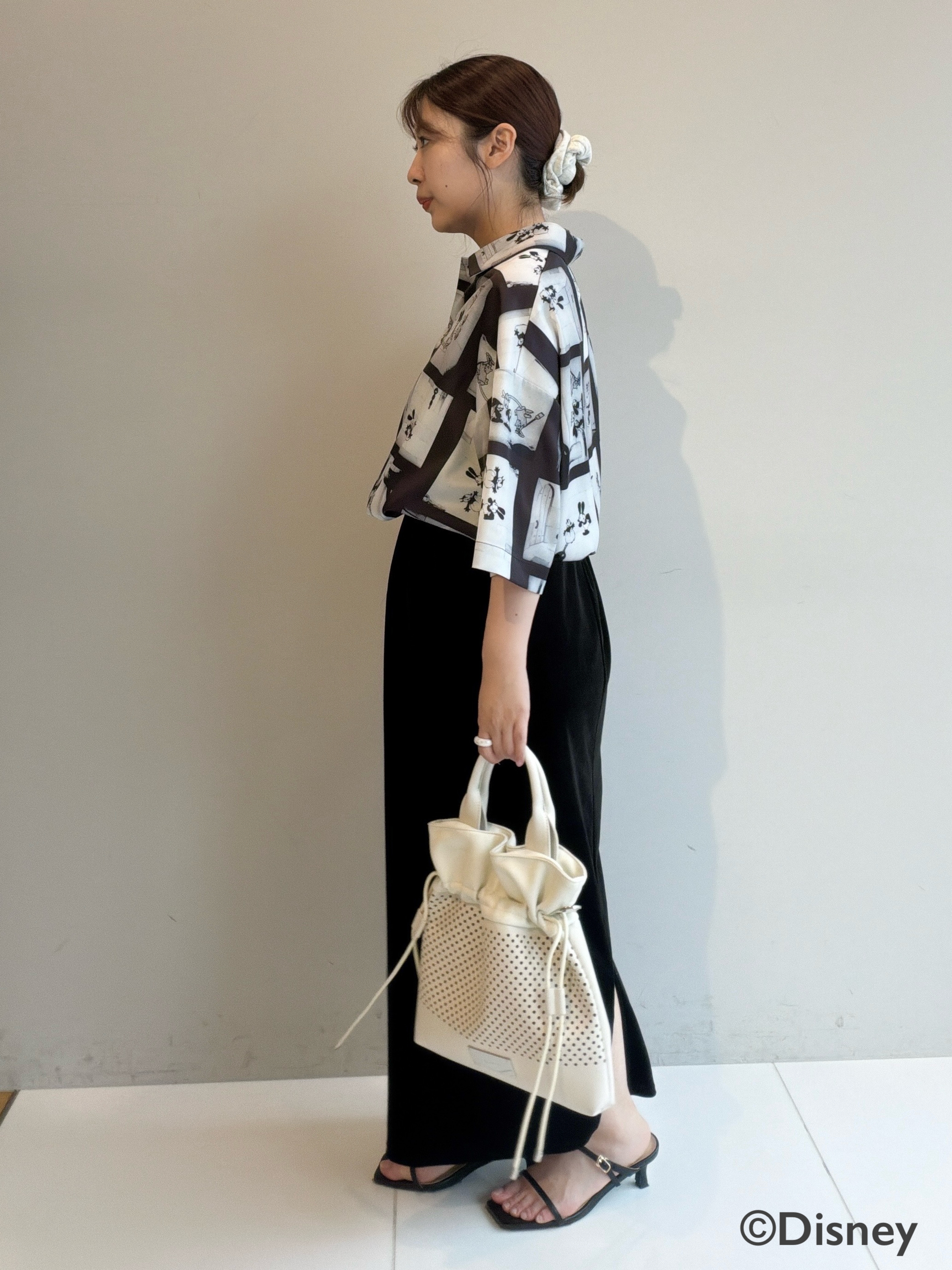abeさんの「tk.TAKEO KIKUCHI｜Disney capsule collection 総柄シャツ」を使ったコーディネート