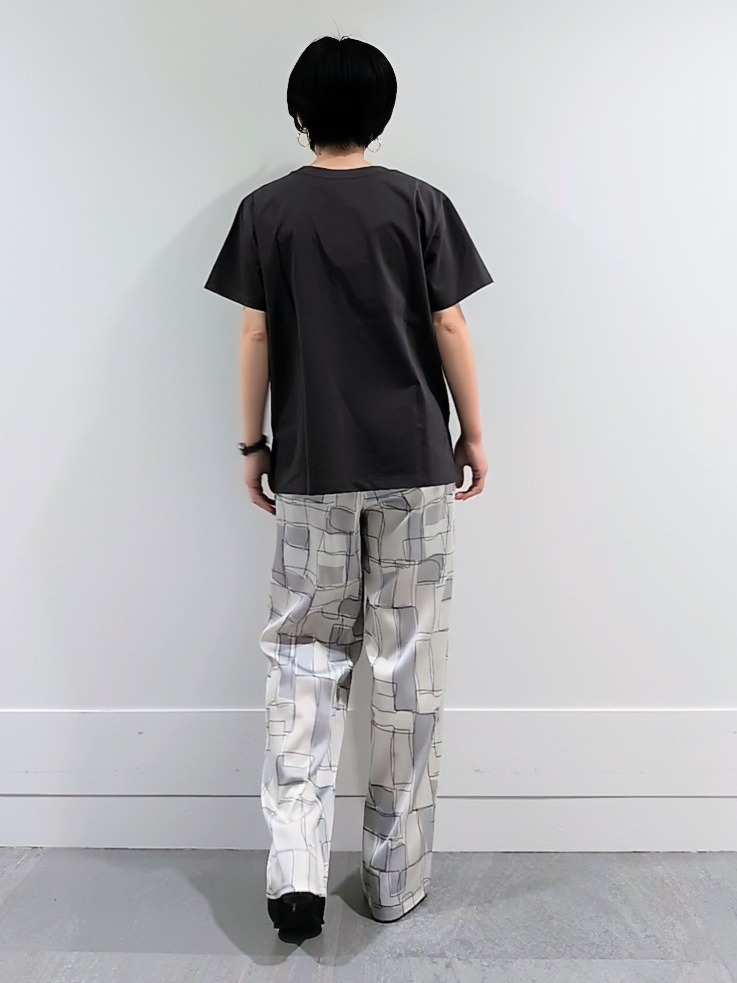 ミズタさんの「UNTITLED｜【古畑星夏さん着用/ロゴ/プリント】グラフィックTシャツ」を使ったコーディネート