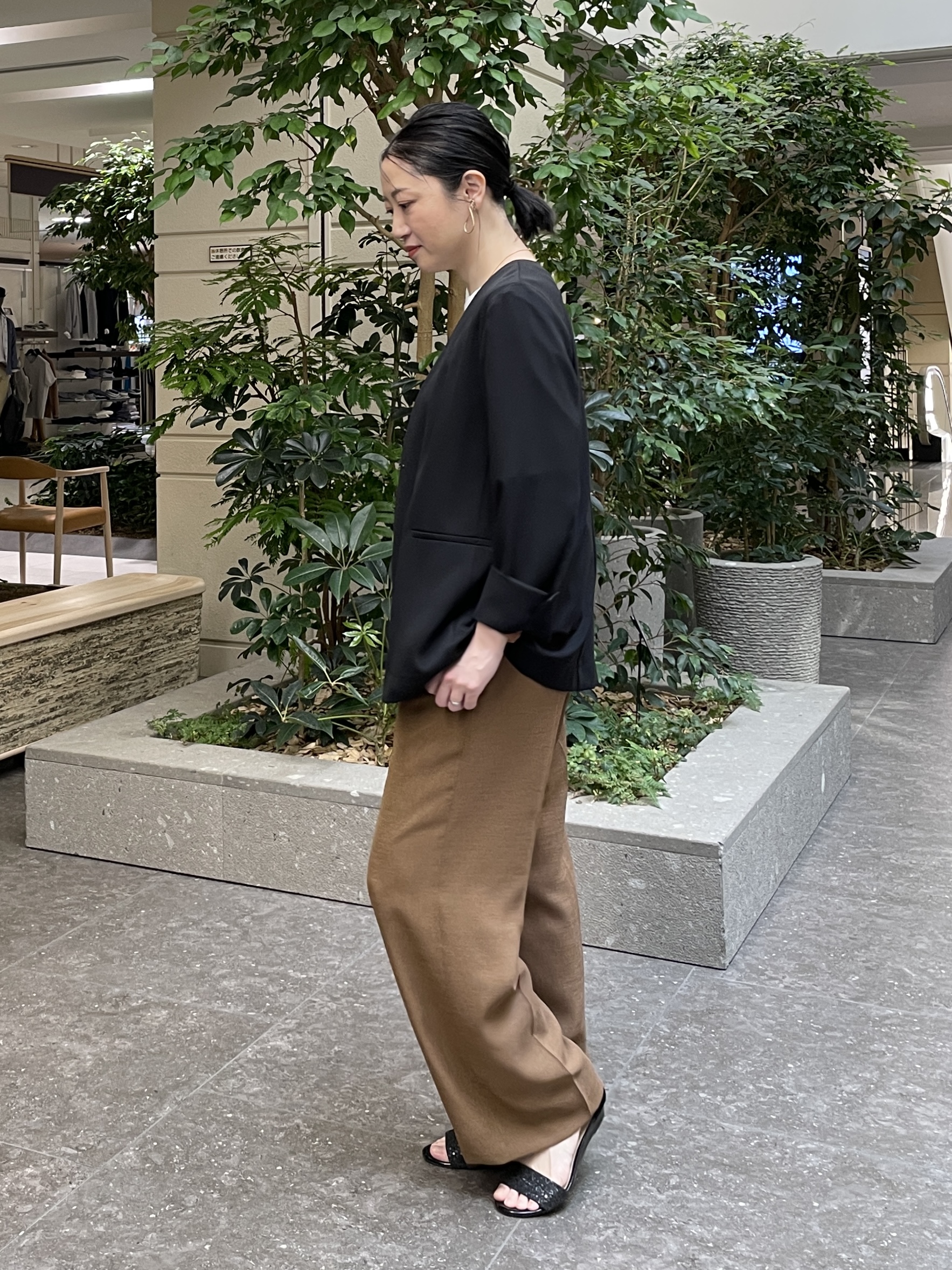 shihoさんの「INDIVI｜【接触冷感／透湿／着る日傘】ノーカラージャケット」を使ったコーディネート