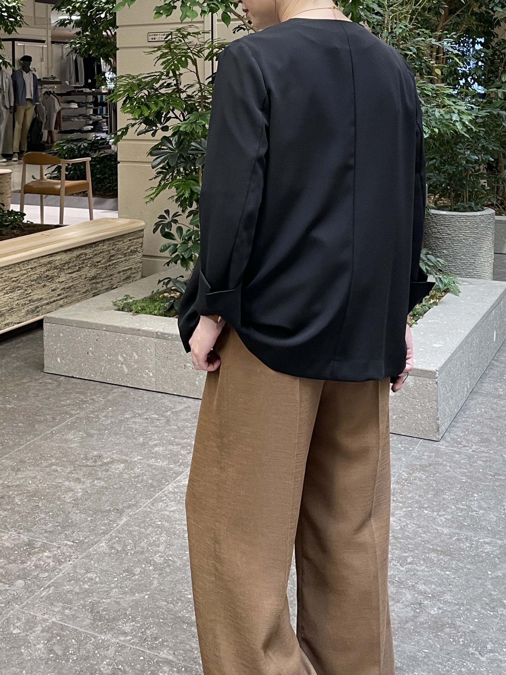 shihoさんの「INDIVI｜【接触冷感／透湿／着る日傘】ノーカラージャケット」を使ったコーディネート