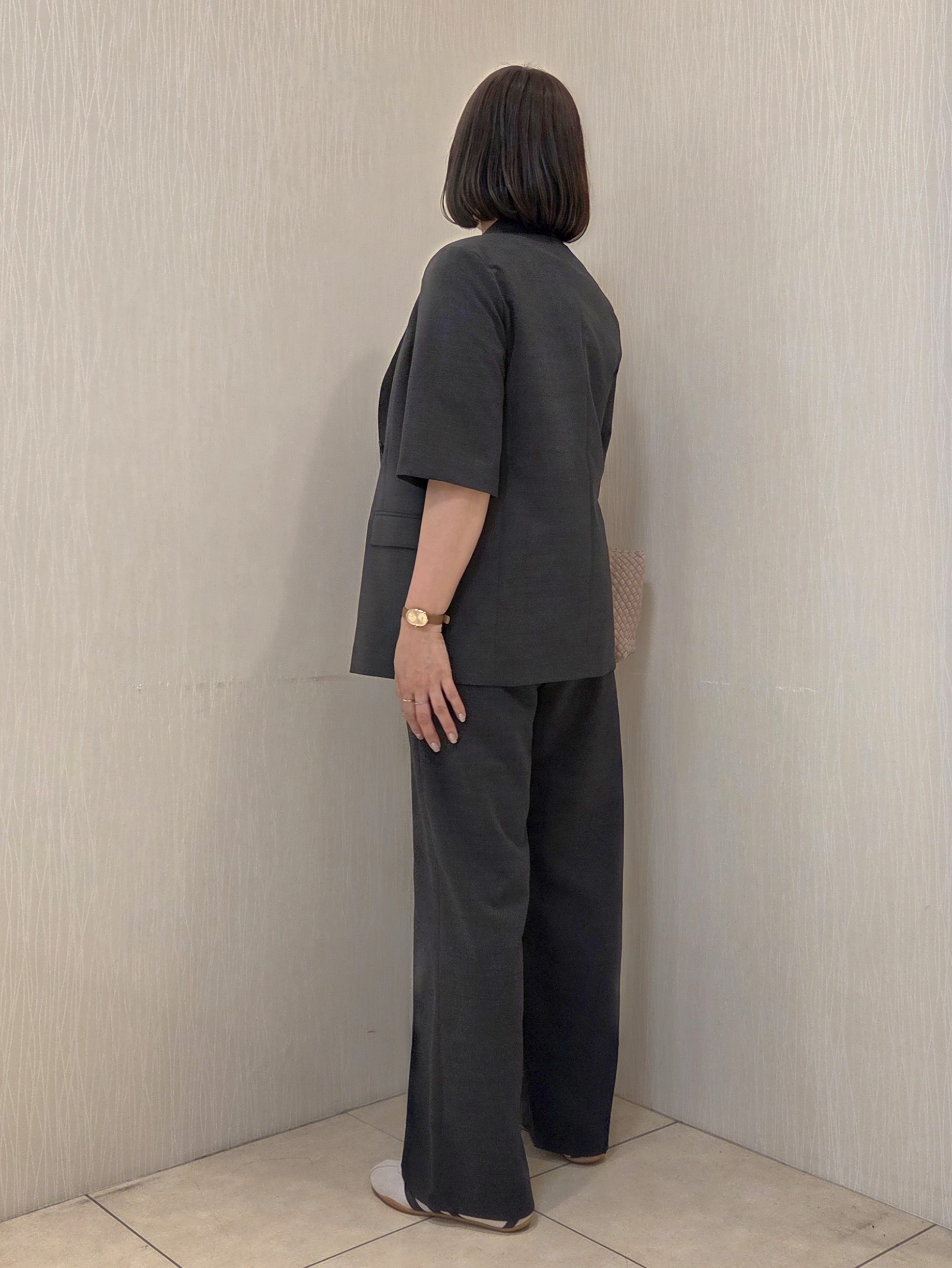 naokoさんの「UNTITLED｜【シワになりにくい/セットアップ可/接触冷感】ハーフスリーブジャケット」を使ったコーディネート