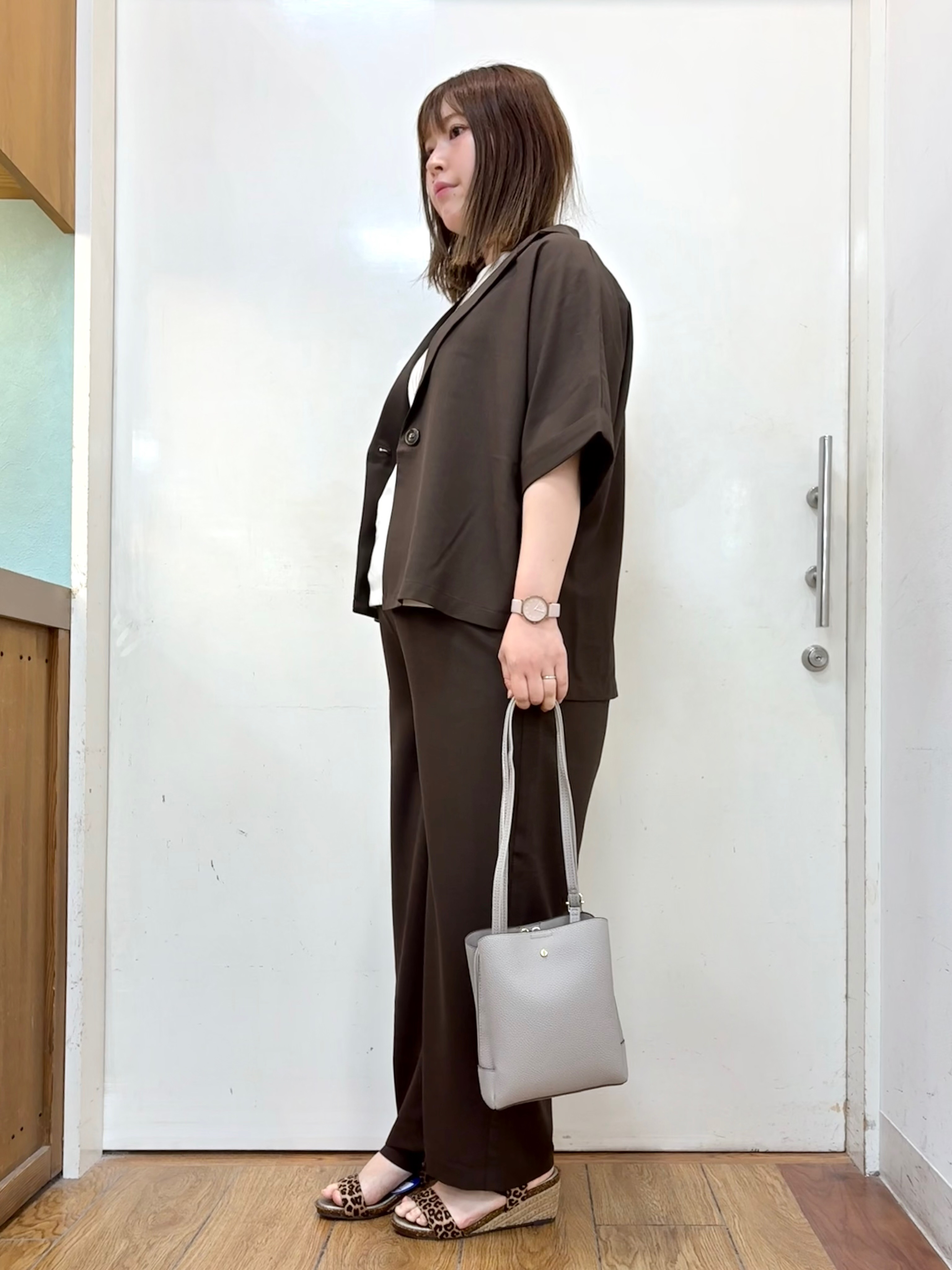 だいわさんの「SHOO･LA･RUE｜【セットアップ可/洗濯後しわになりにくい/S-LL】半袖とろみテーラードジャケット」を使ったコーディネート