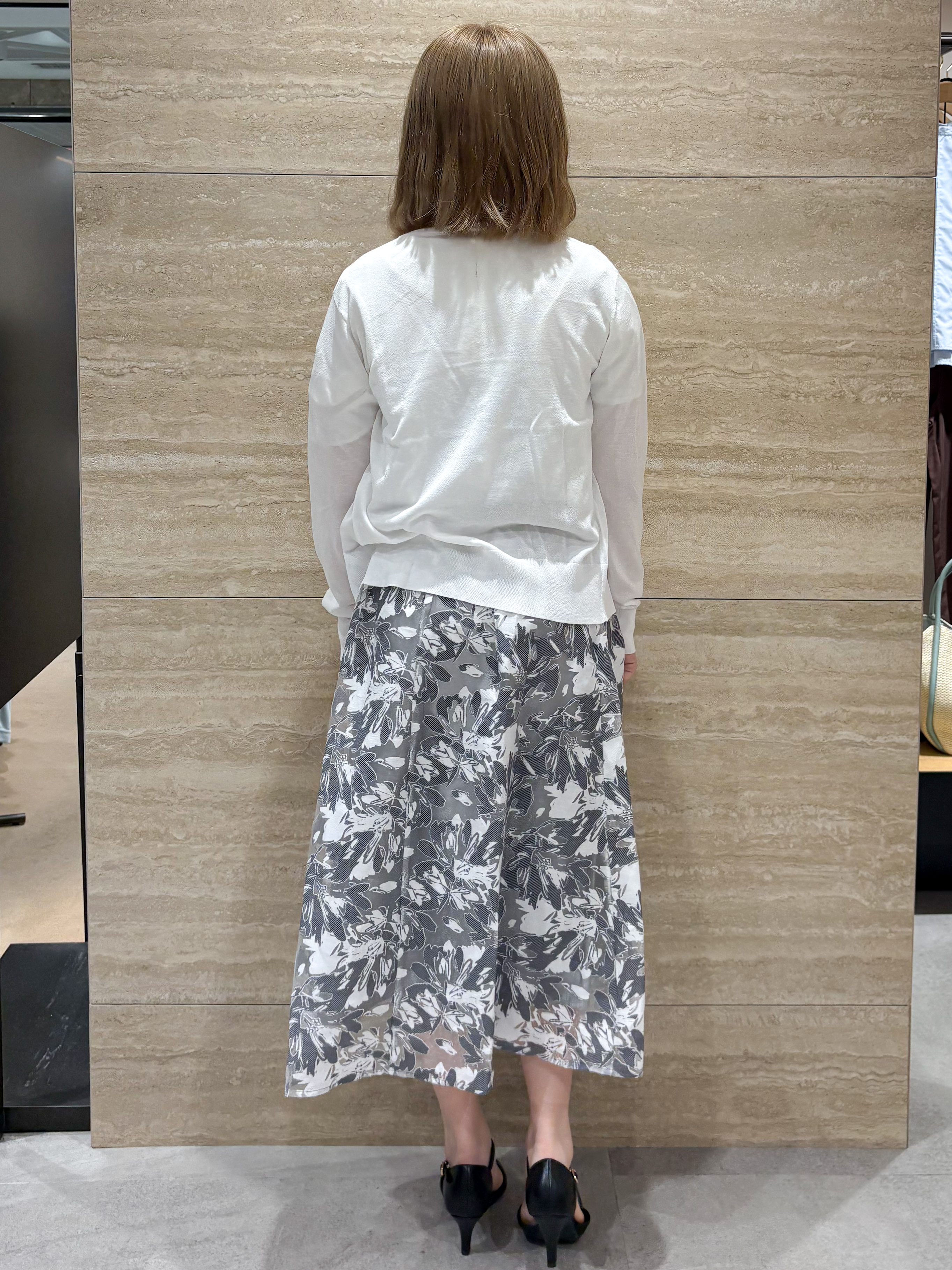 ふうかさんの「index｜【接触冷感】ビジューボタンカーディガン《抗ピリング／洗濯機OK》」を使ったコーディネート