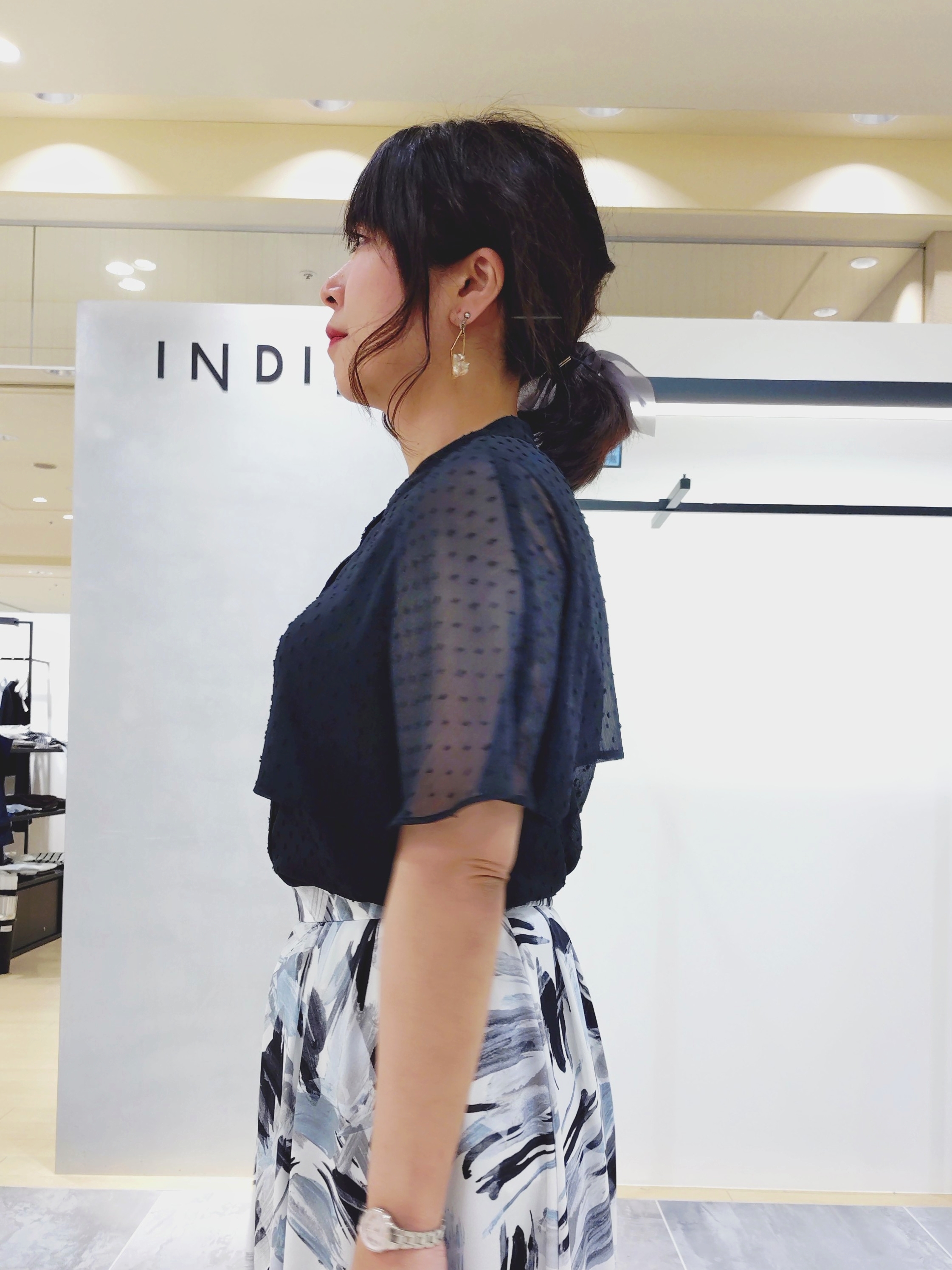 TOMOMIさんの「INDIVI｜【接触冷感／透湿／着る日傘】ノーカラージャケット」を使ったコーディネート
