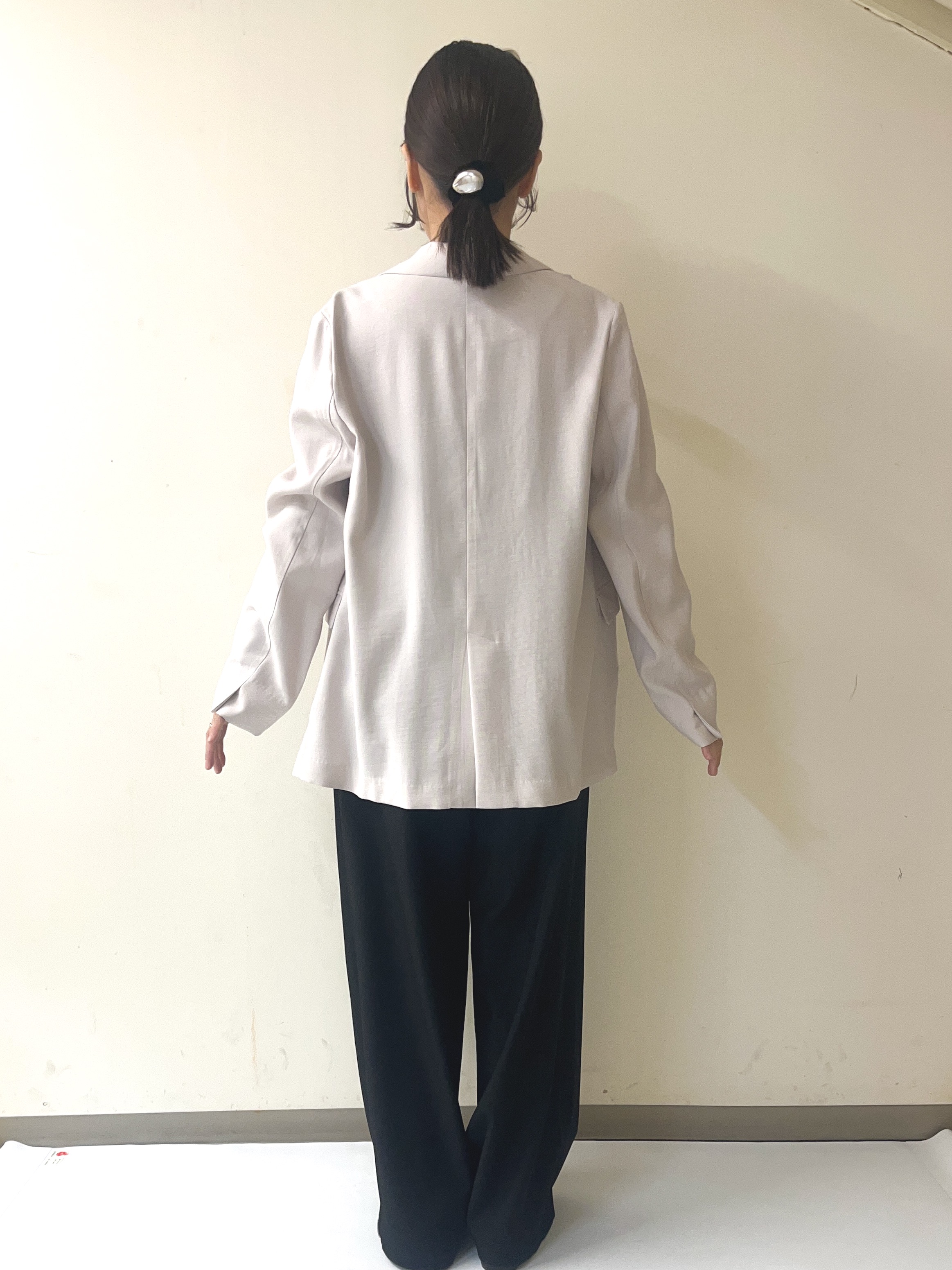 yanoさんの「OPAQUE.CLIP｜シングルテーラードジャケット【洗える／裏地なし】」を使ったコーディネート