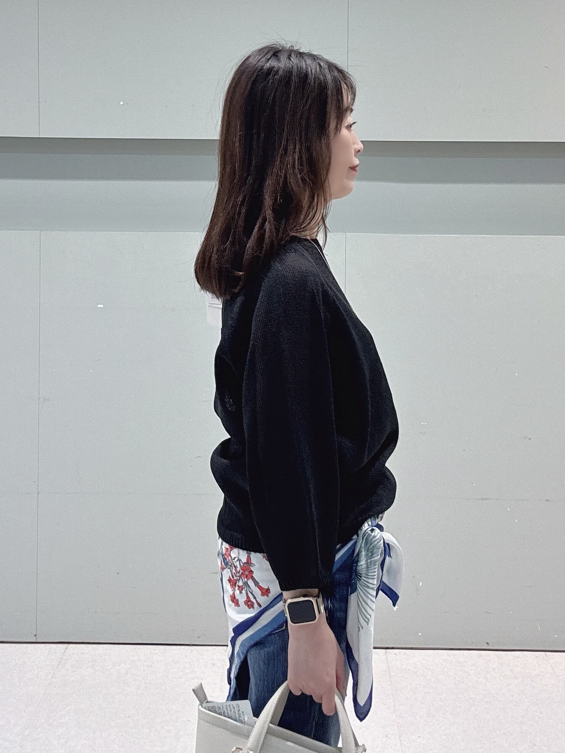 makiさんの「UNTITLED｜【洗える/ゆったり】クルーネックドライニット」を使ったコーディネート