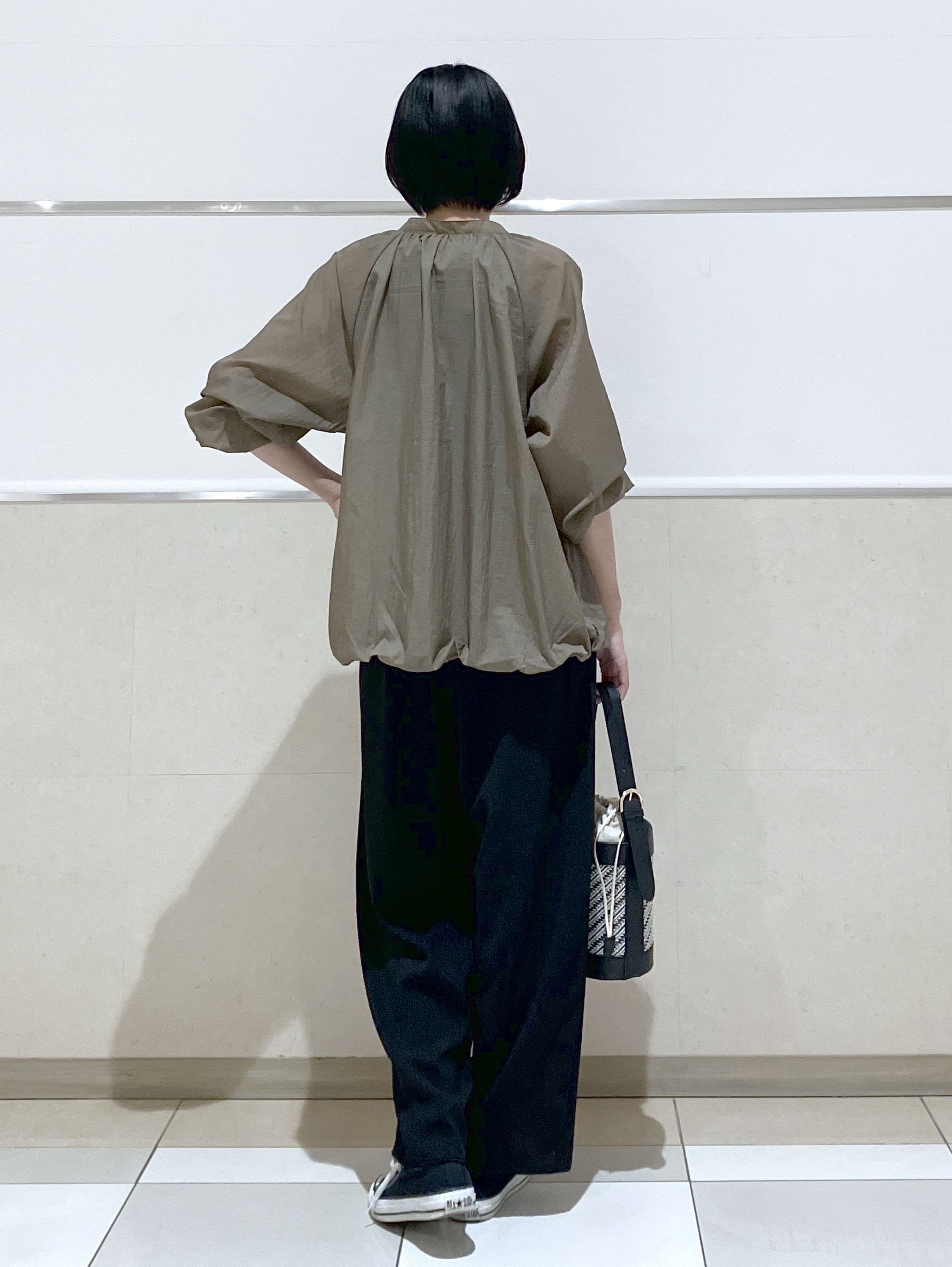 eriko さんの「Dessin｜【ユニセックス/洗える】クルーネックリブタンクトップ」を使ったコーディネート
