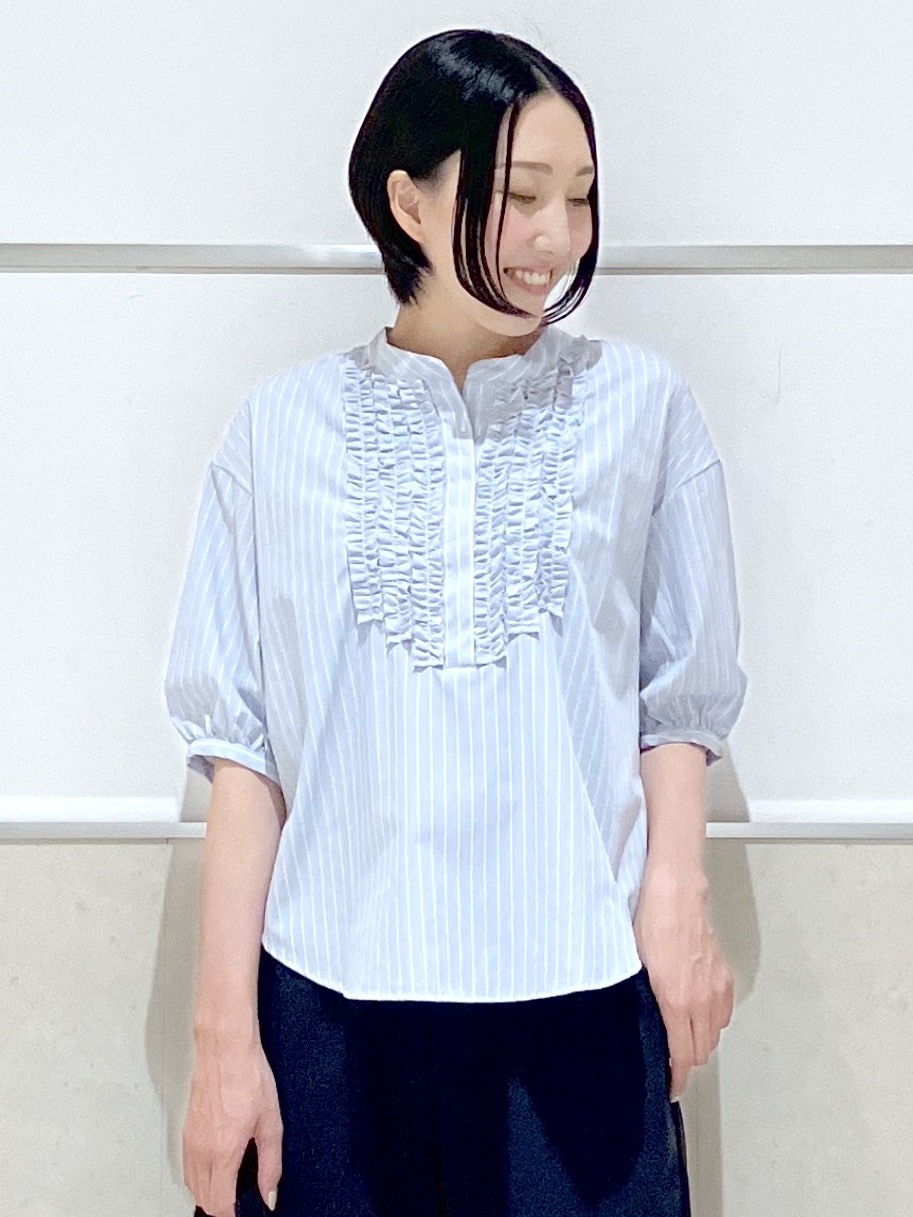eriko さんの「Dessin｜【着映え/洗える】フロントフリル五分袖ブラウス」を使ったコーディネート