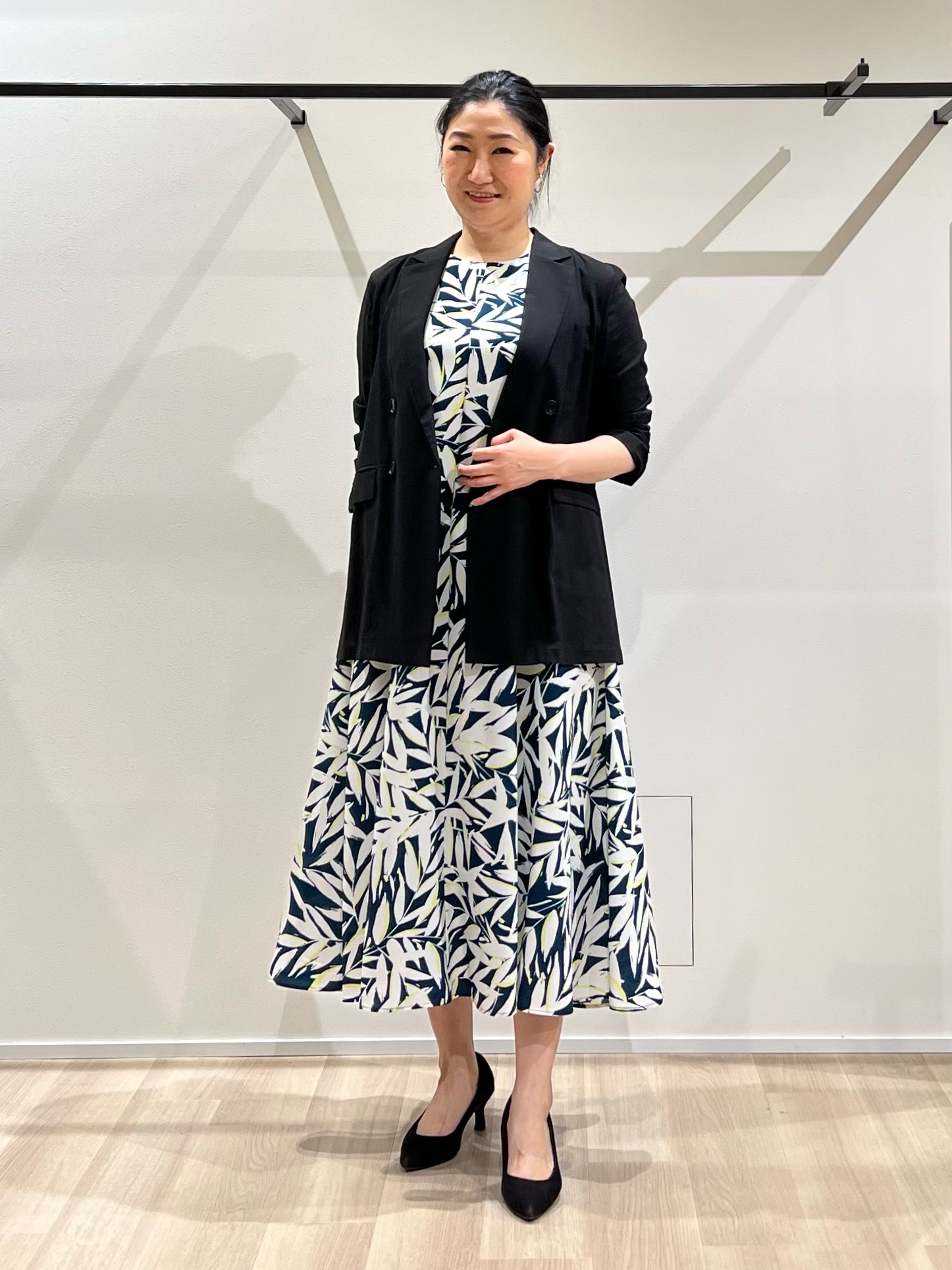 TOMOMIさんの「UNTITLED｜◆【セットアップ可/接触冷感/通気性】ドライシアーダブルジャケット」を使ったコーディネート