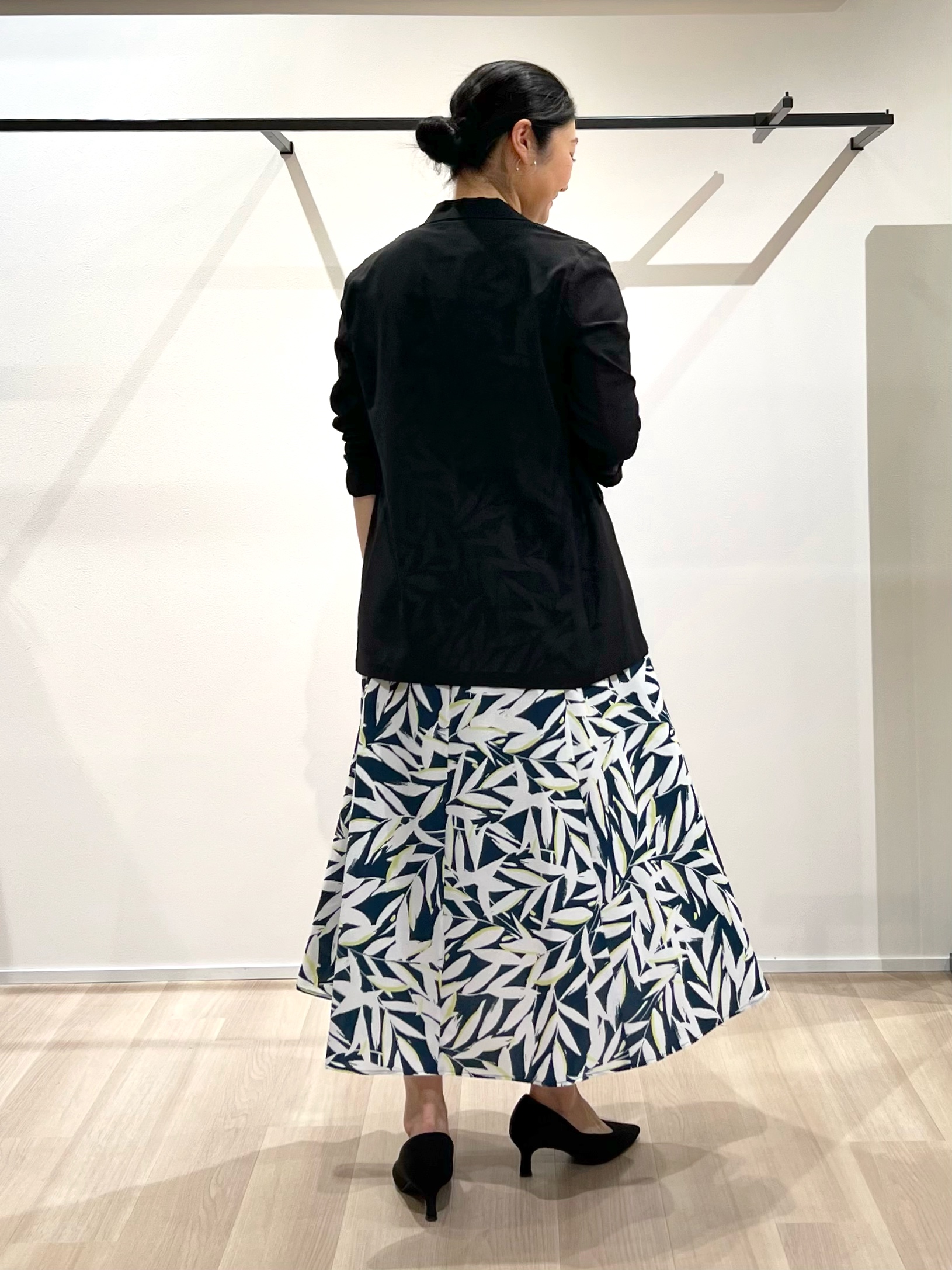 TOMOMIさんの「UNTITLED｜◆【セットアップ可/接触冷感/通気性】ドライシアーダブルジャケット」を使ったコーディネート