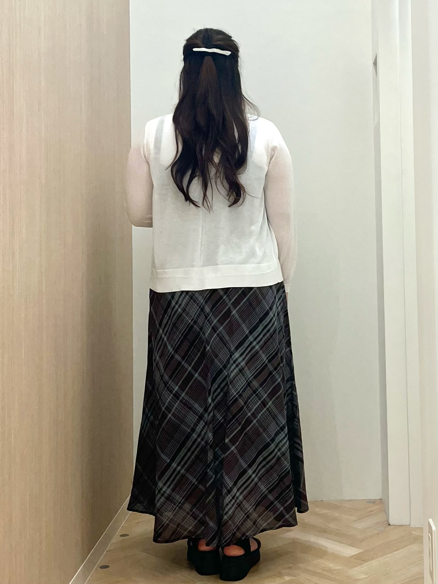 akariさんの「grove｜高評価！【UVカット】ベーシックショートカーディガン」を使ったコーディネート