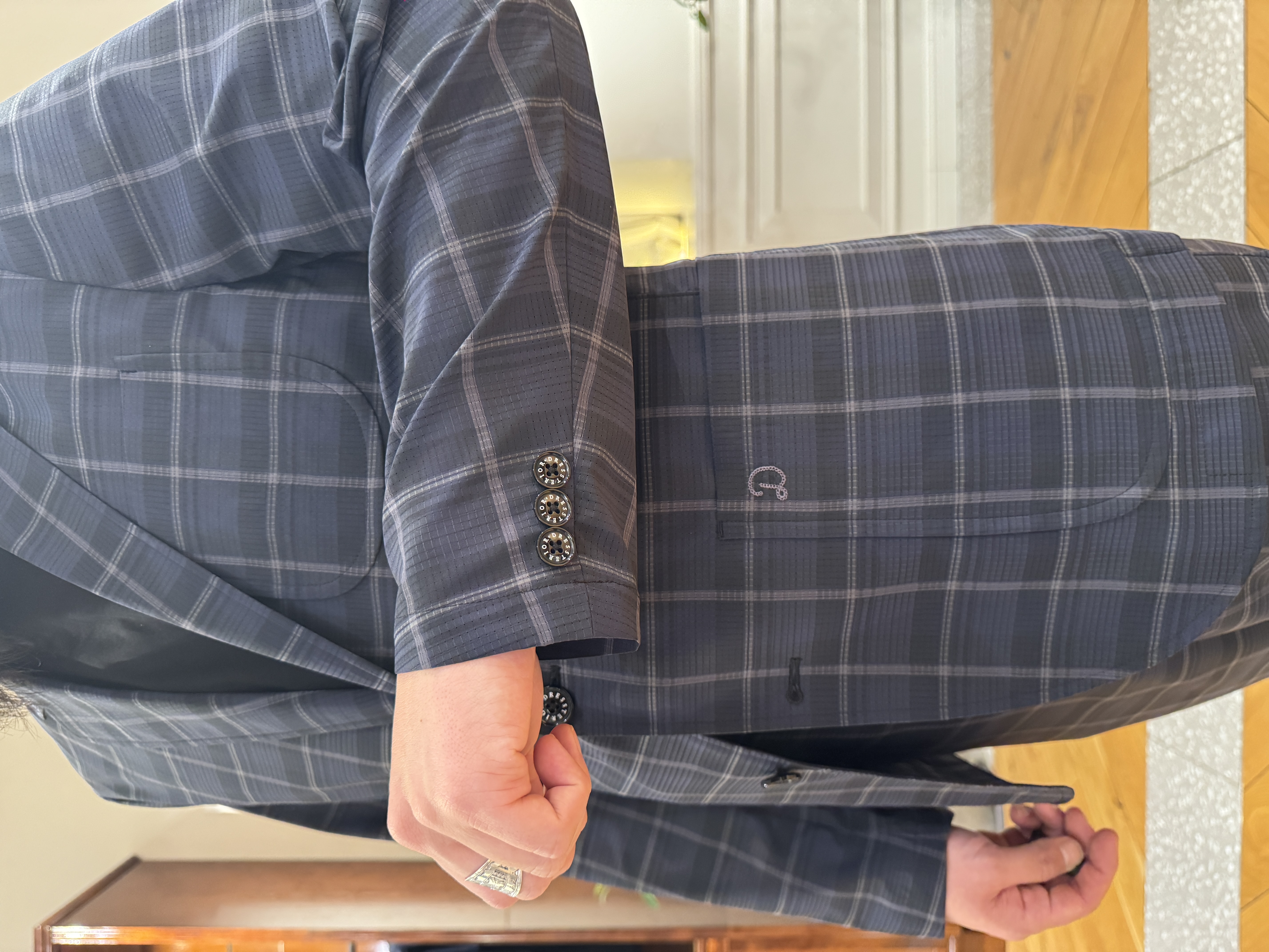 kawarataniさんの「DRESSTERIOR｜【接触冷感／抗菌防臭／消臭】ICE CLEAR COTTON モックネックTシャツ」を使ったコーディネート
