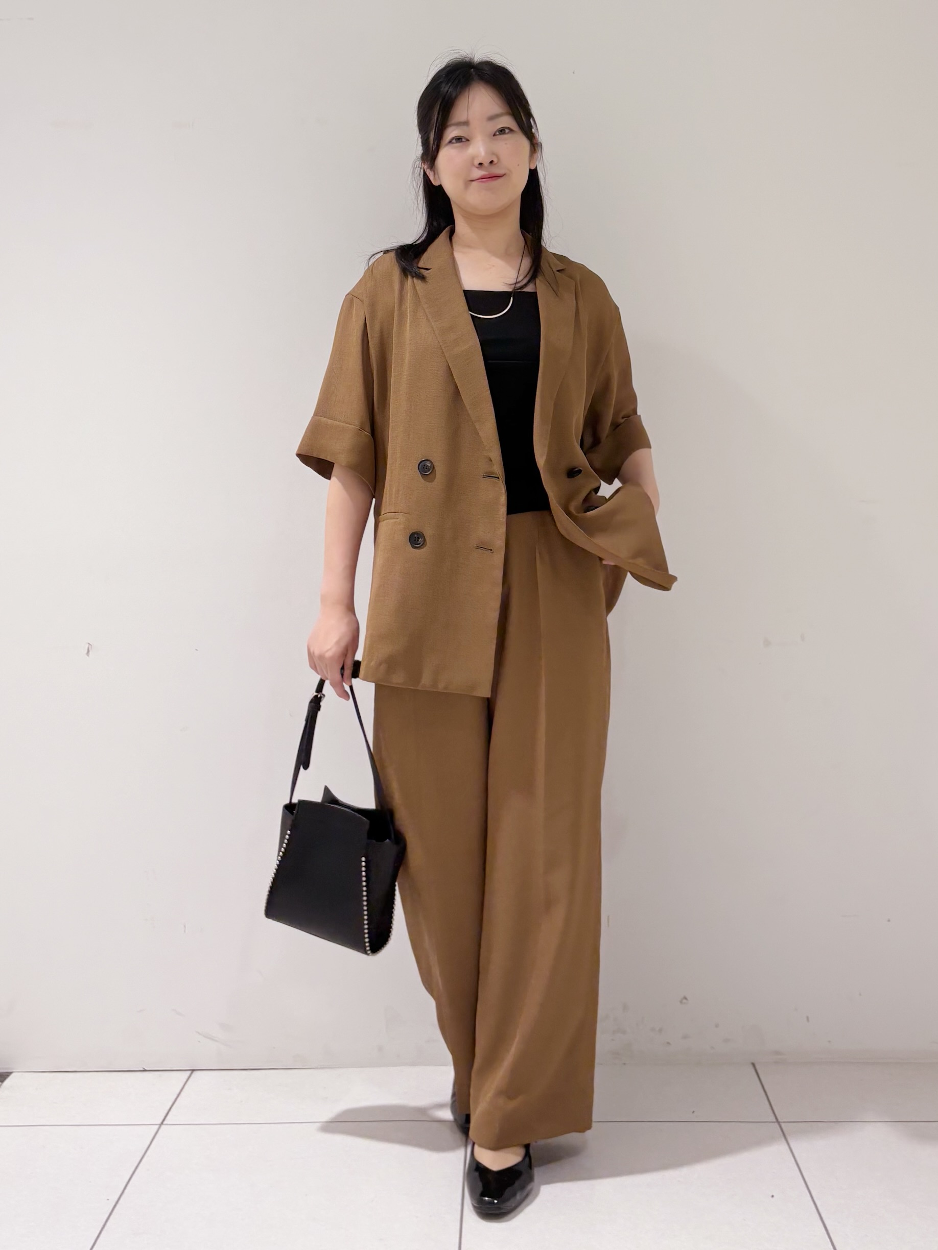momokoさんの「INDIVI｜【洗える／メッシュ素材／SETUP可能】半袖シアージャケット」を使ったコーディネート