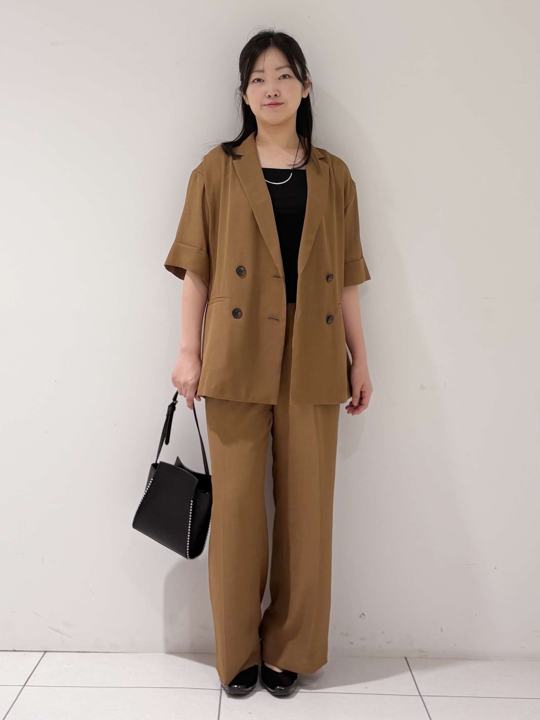 momokoさんの「INDIVI｜【洗える／メッシュ素材／SETUP可能】半袖シアージャケット」を使ったコーディネート