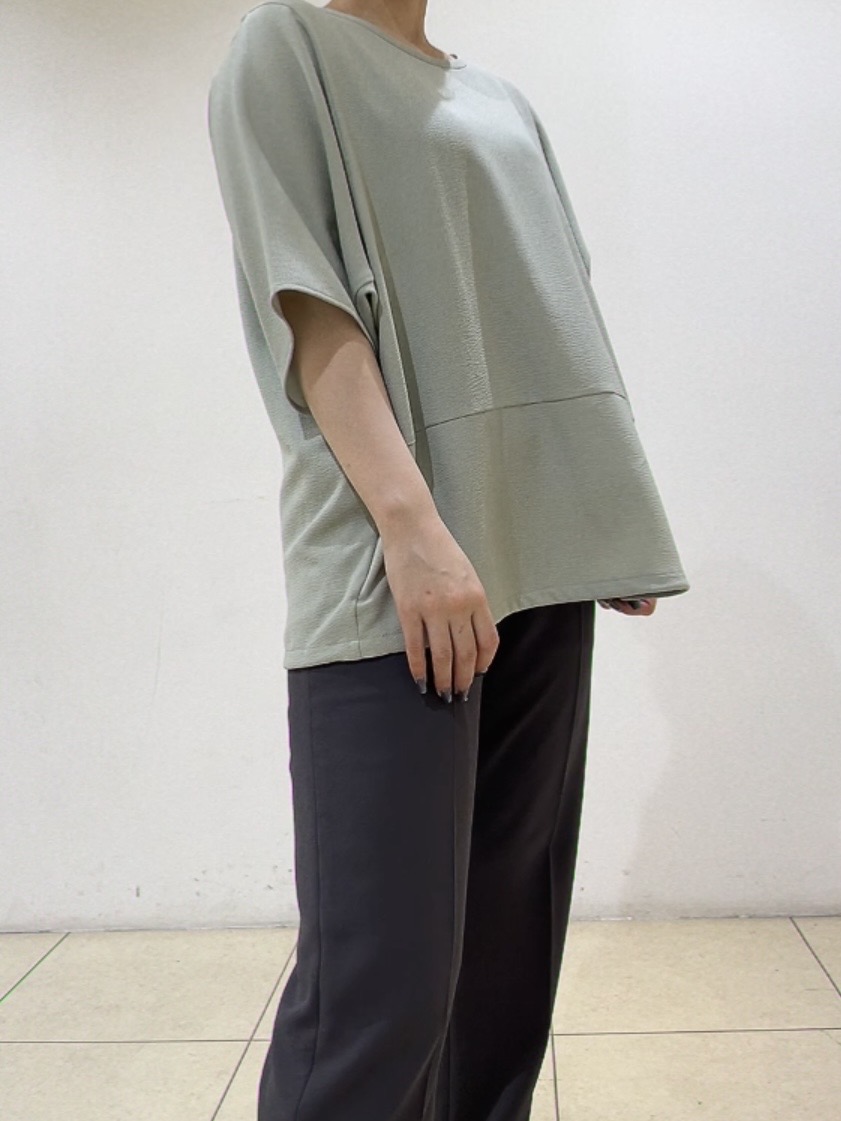 watanabeさんの「UNTITLED｜【洗える／2WAY／裾ドロスト付き】 ドルマンスリーブチュニックトップス」を使ったコーディネート