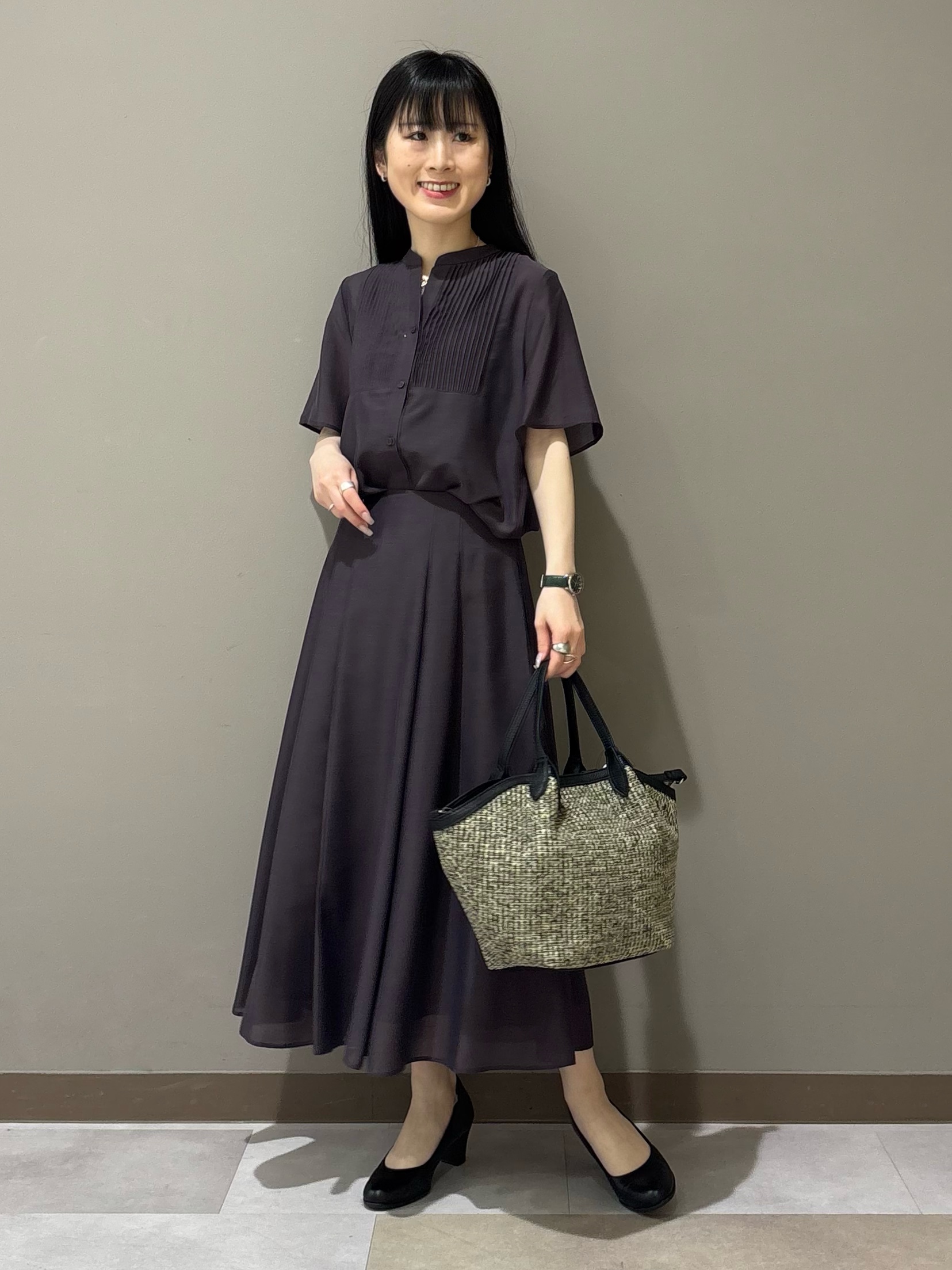 KEIKOさんの「INDIVI｜【前後2WAY／洗える】凹凸編地カーディガンニット」を使ったコーディネート
