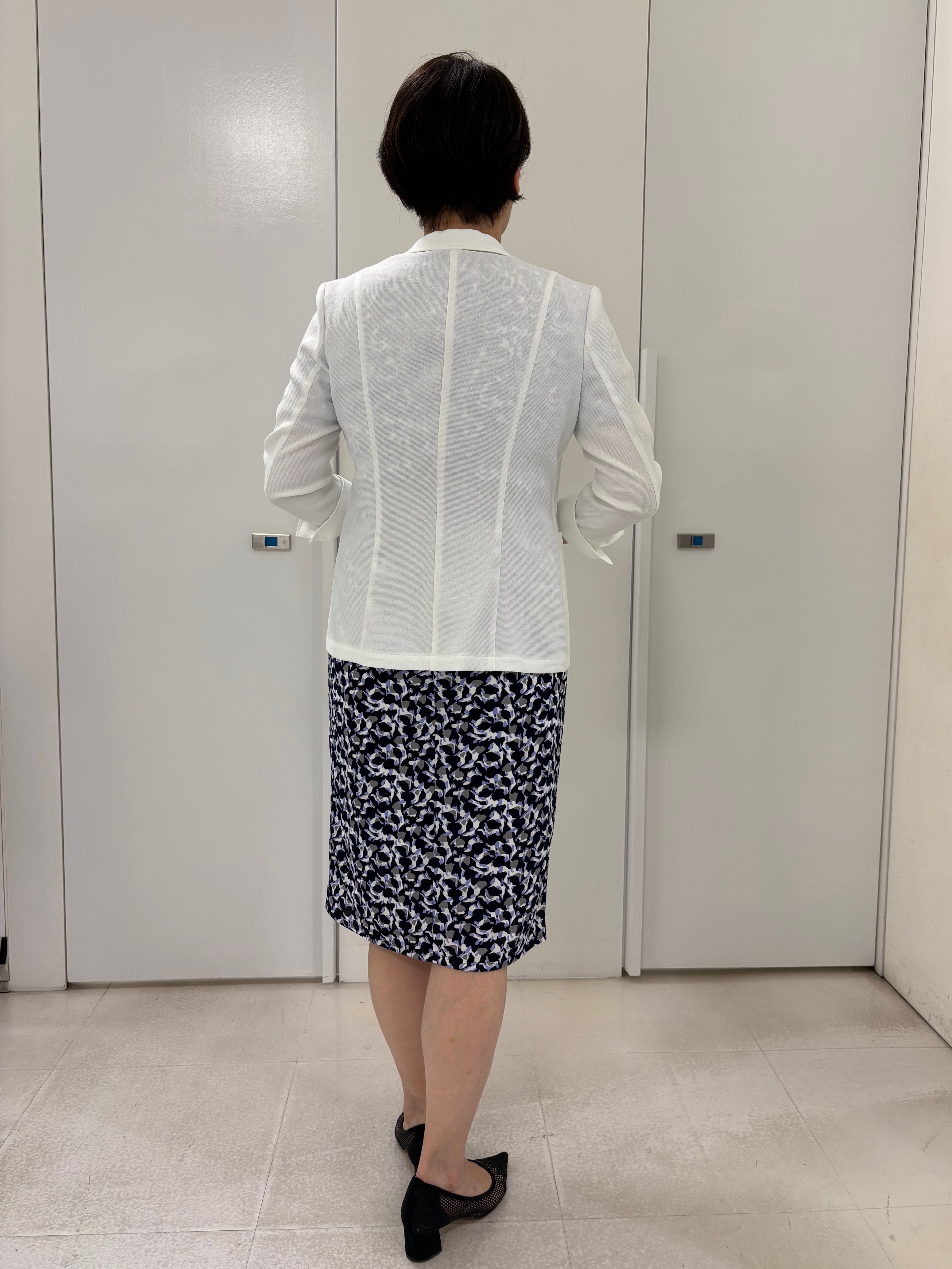 hIさんの「COUP DE CHANCE｜【手洗い可／日本製／7分袖／UVケア】リネンライク テーラードジャケット」を使ったコーディネート