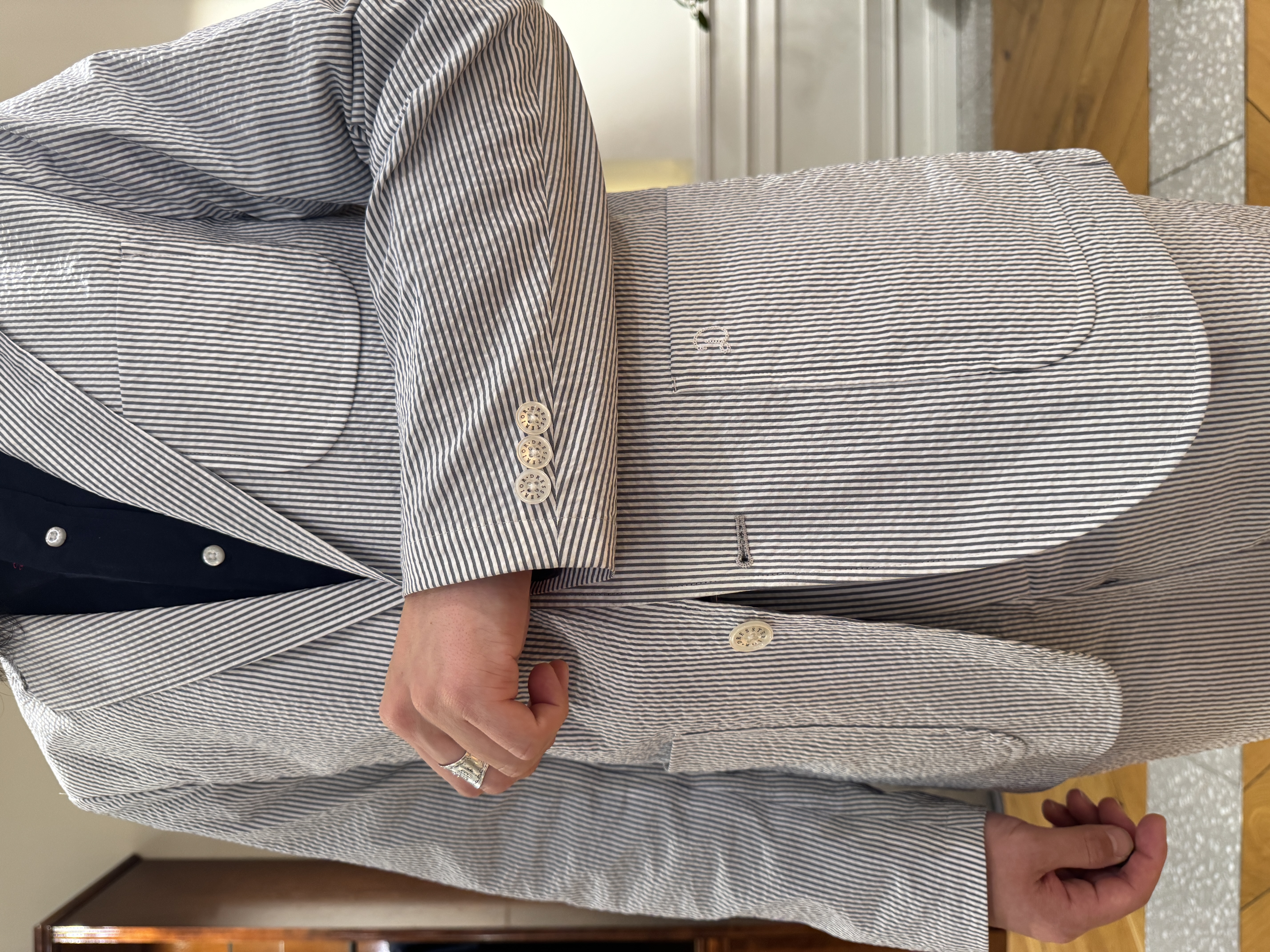 kawarataniさんの「DRESSTERIOR｜◆【吸湿速乾/セットアップ可/ウォッシャブル】COOLMAX シアサッカー サマージャケット」を使ったコーディネート