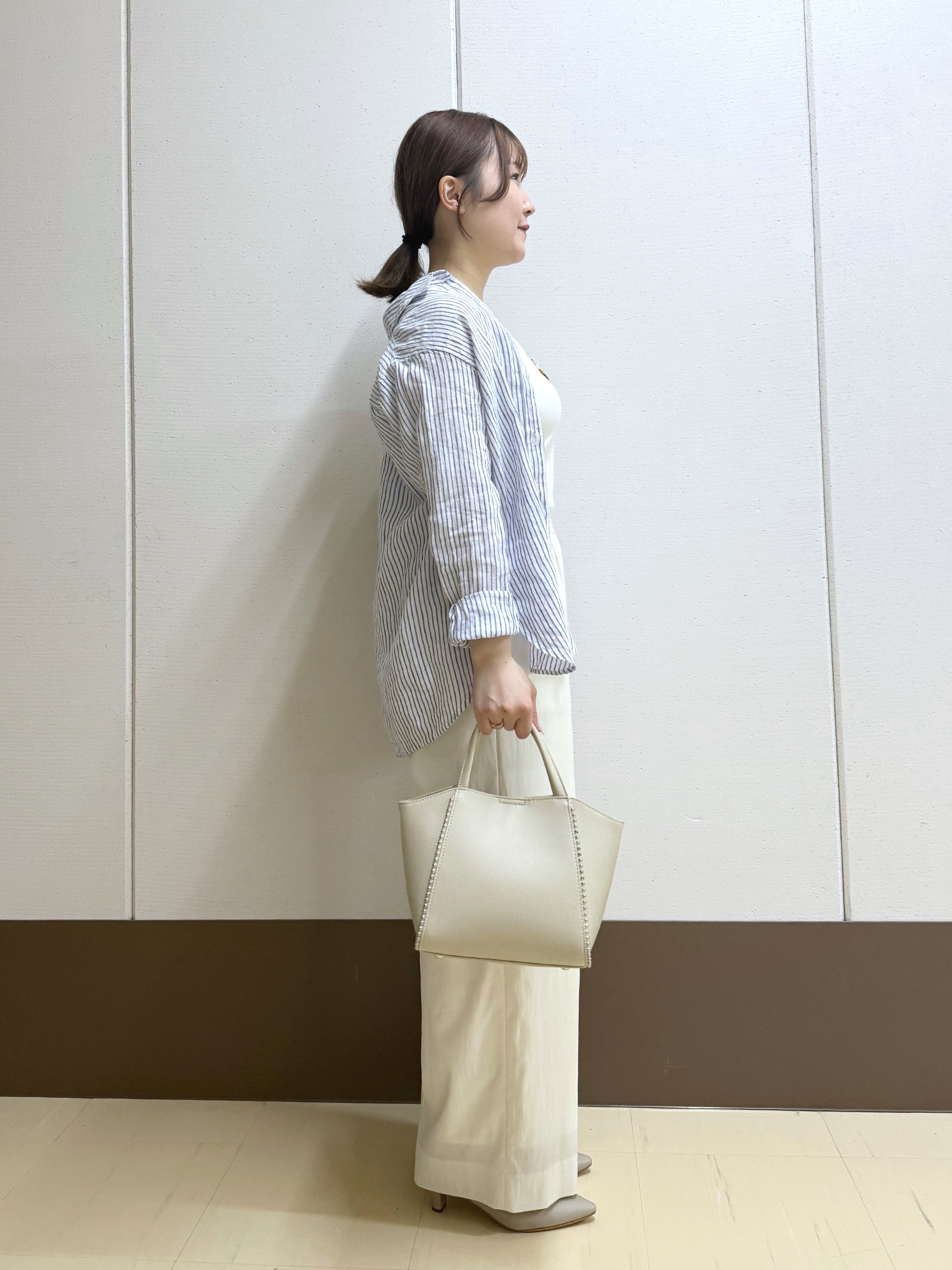 Rikoさんの「INDIVI｜【接触冷感／2WAY】カシュクールリネンシャツ」を使ったコーディネート