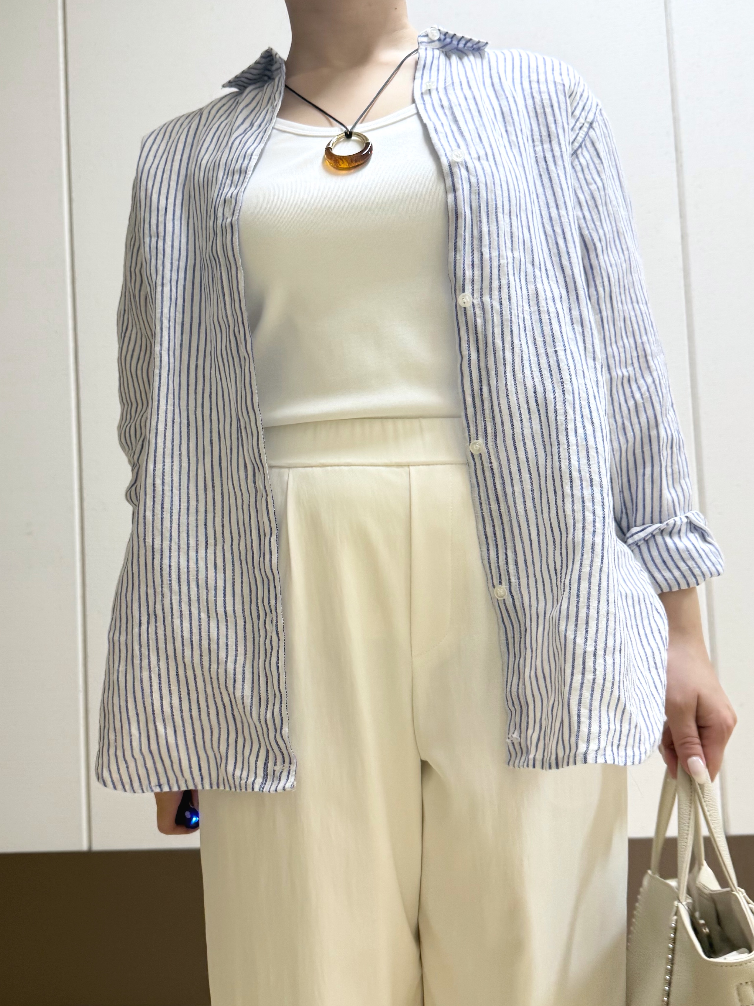 Rikoさんの「INDIVI｜【接触冷感／2WAY】カシュクールリネンシャツ」を使ったコーディネート