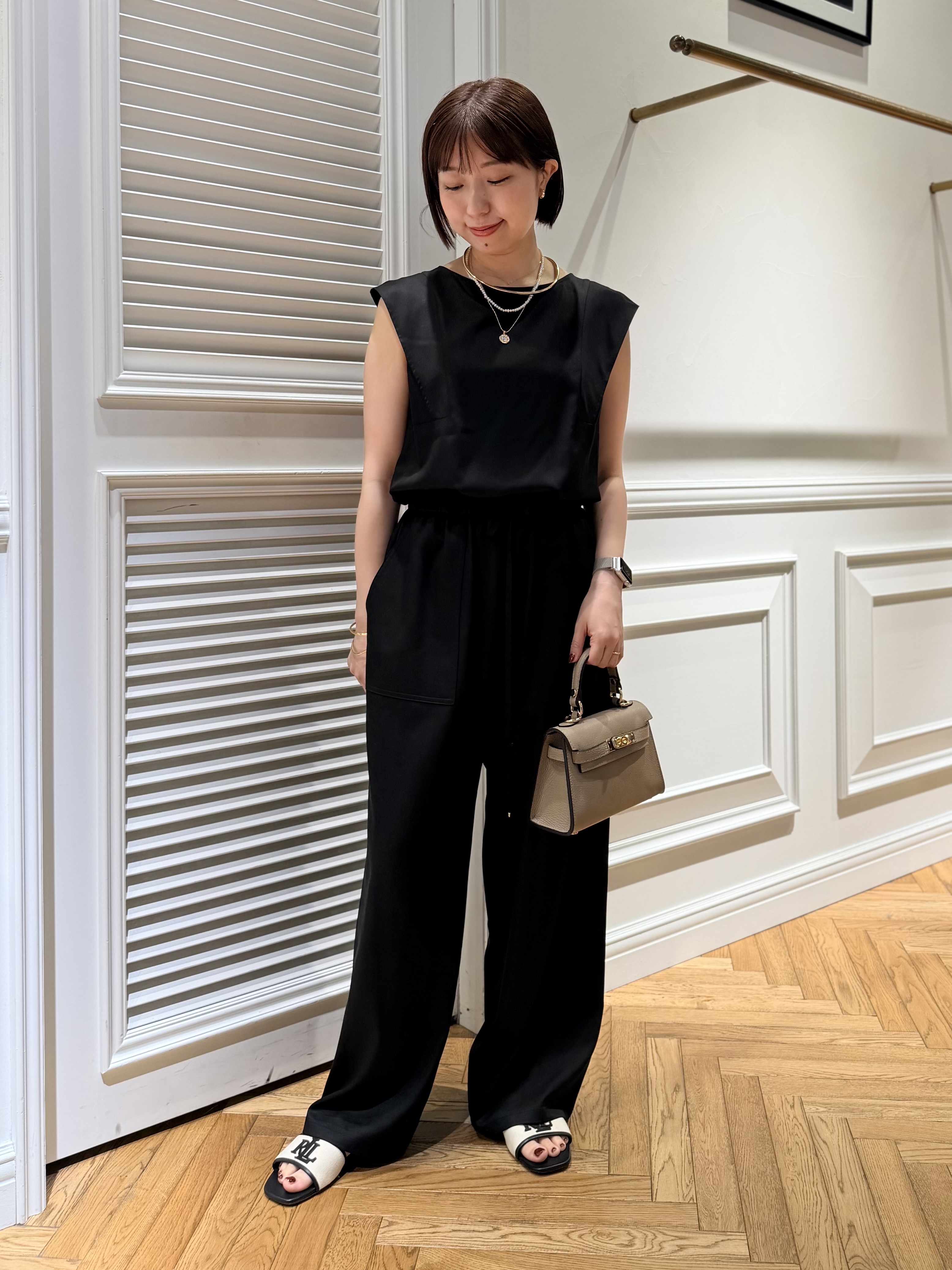 つじ まこさんの「DRESSTERIOR｜」を使ったコーディネート