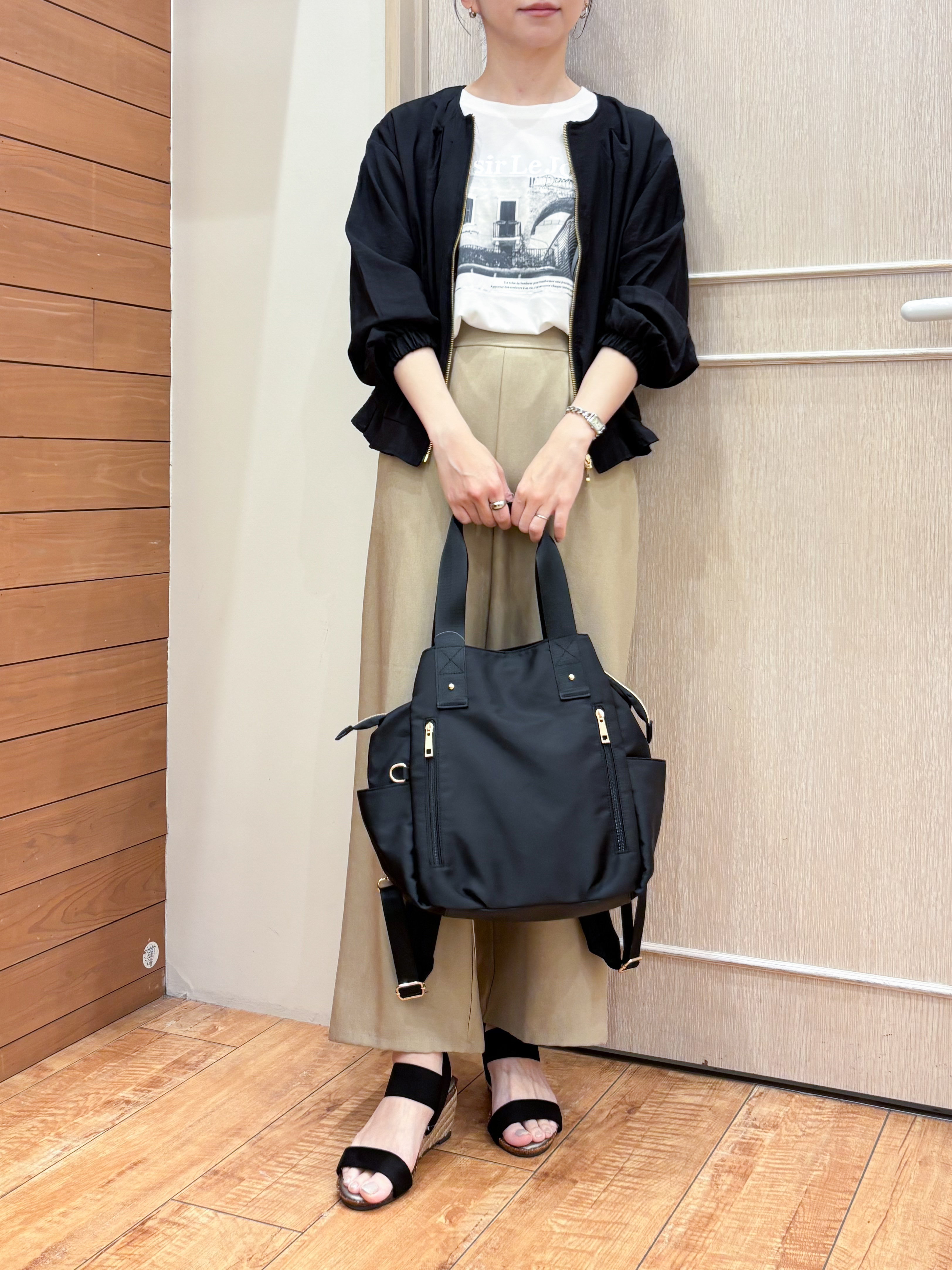 なみさんの「SHOO･LA･RUE｜【ひんやり/S-LL/洗濯機可】色・柄選べる お袖チュールレイヤード プリントアソートTシャツ」を使ったコーディネート