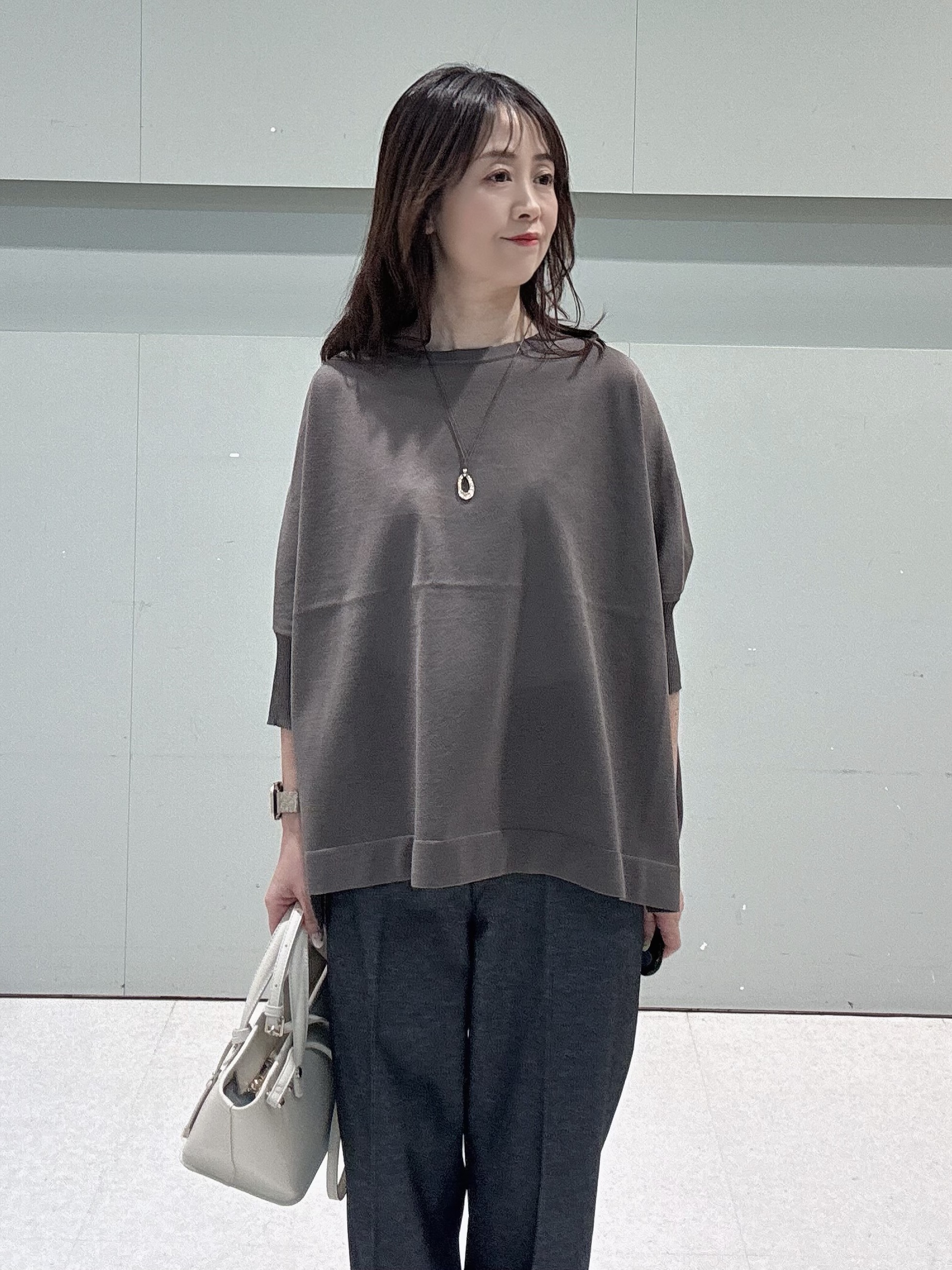 makiさんの「UNTITLED｜【アンサンブル可/洗える】シアーレーヨンニット」を使ったコーディネート