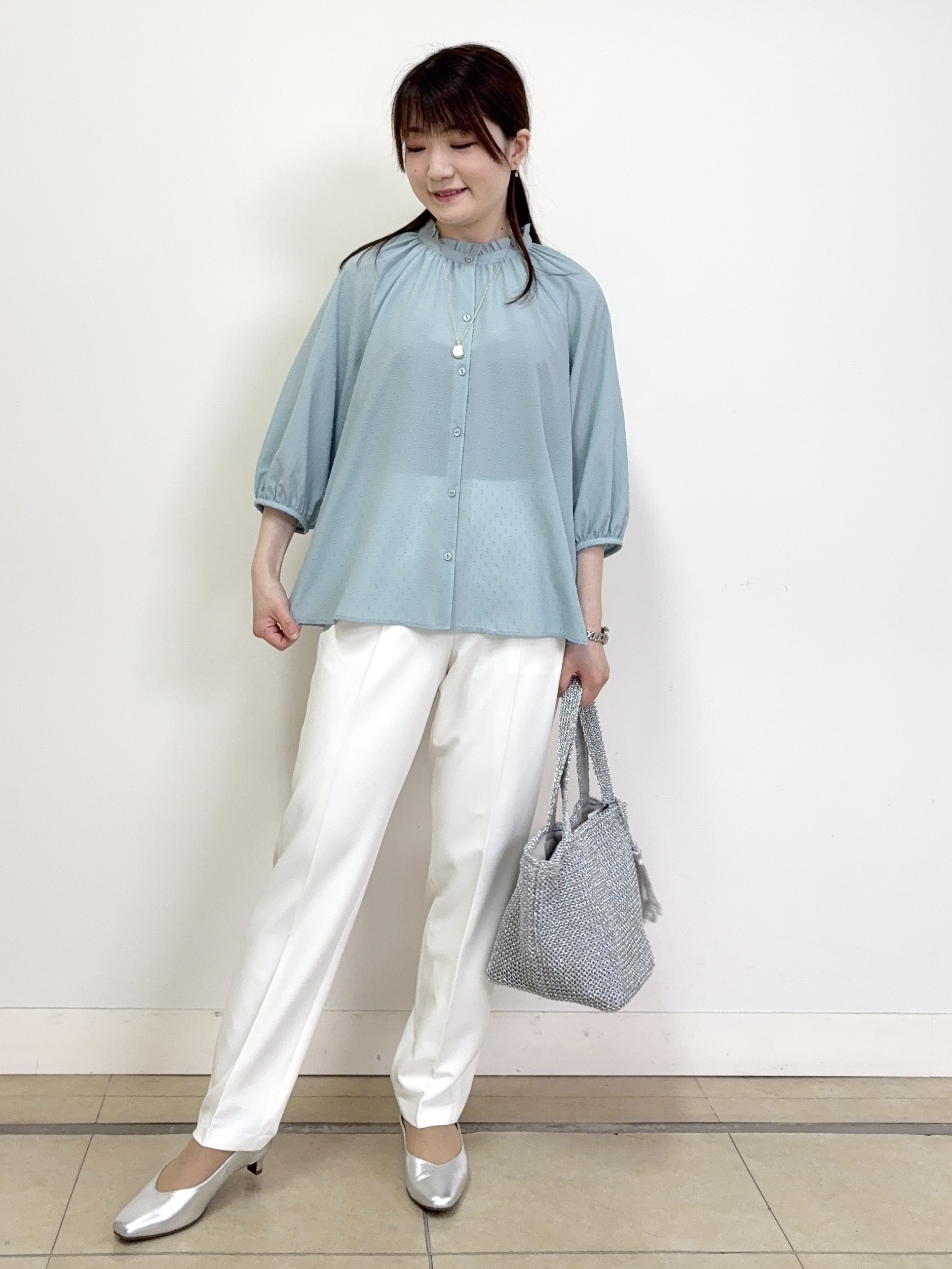 mikiさんの「Reflect｜プチハイネック フリルデザインブラウス」を使ったコーディネート