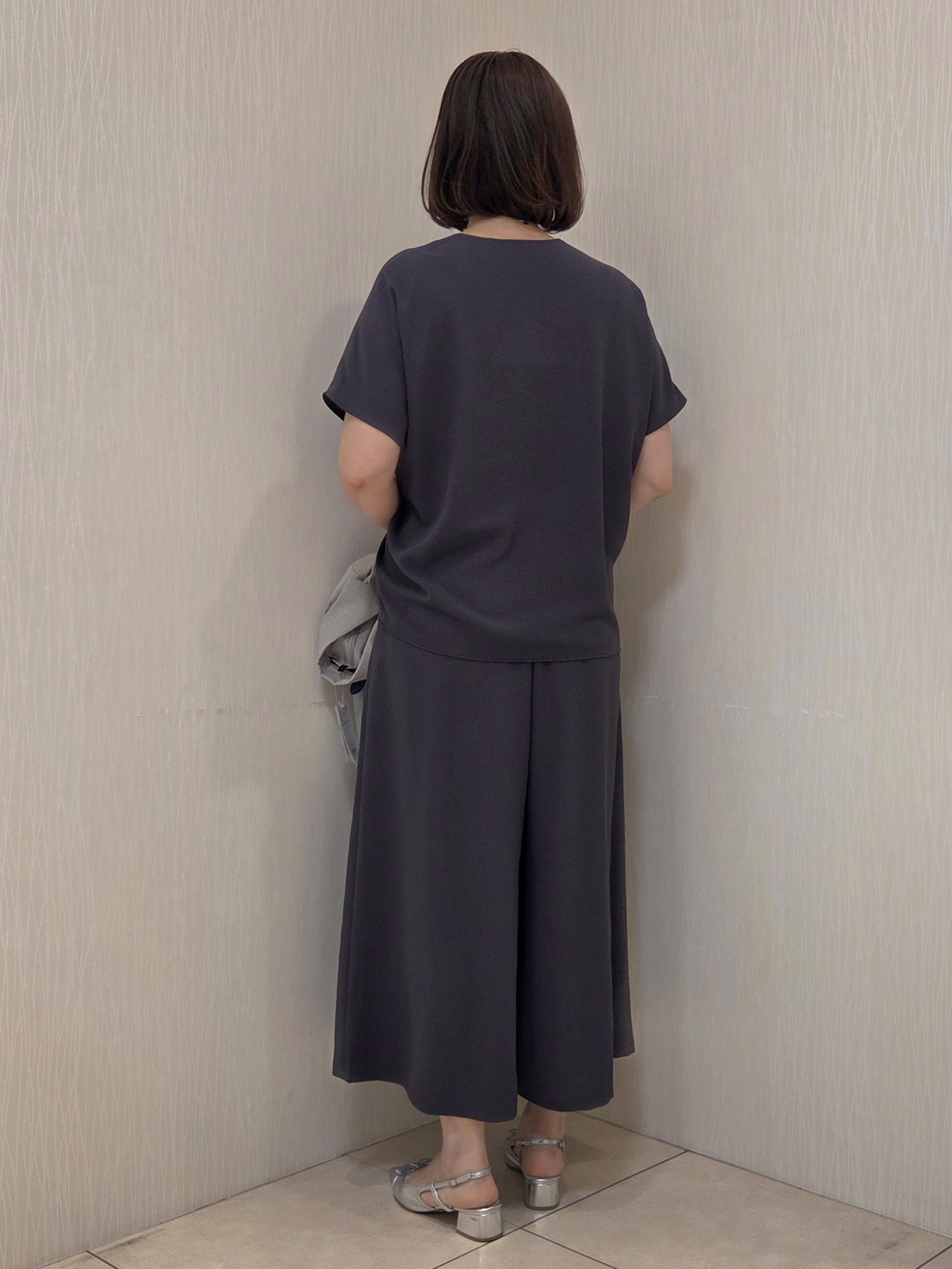 naokoさんの「UNTITLED｜【シワになりにくい/セットアップ可/接触冷感】ハーフスリーブジャケット」を使ったコーディネート
