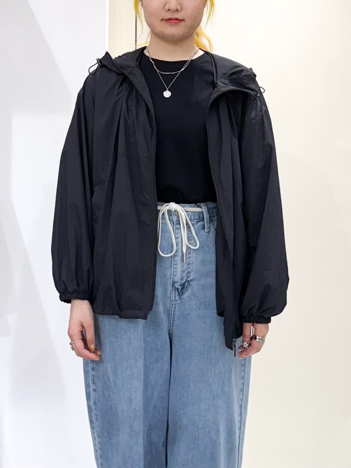 sayaさんの「OPAQUE.CLIP｜【UV／撥水】ライトフーディブルゾン《洗濯機OK》」を使ったコーディネート
