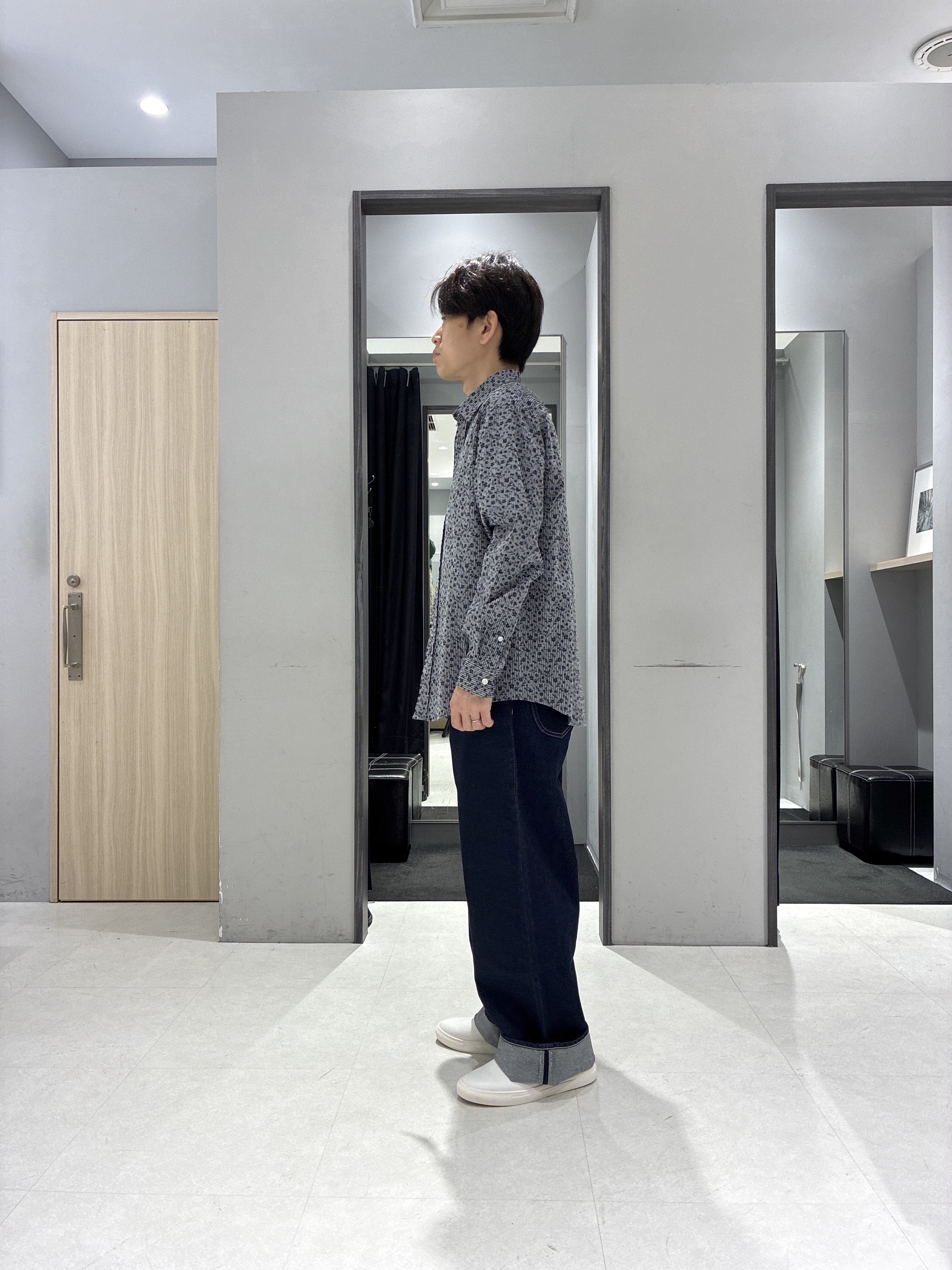 わいずみさんの「TAKEO KIKUCHI｜播州 ドビーストライプ フラワーシャツ」を使ったコーディネート