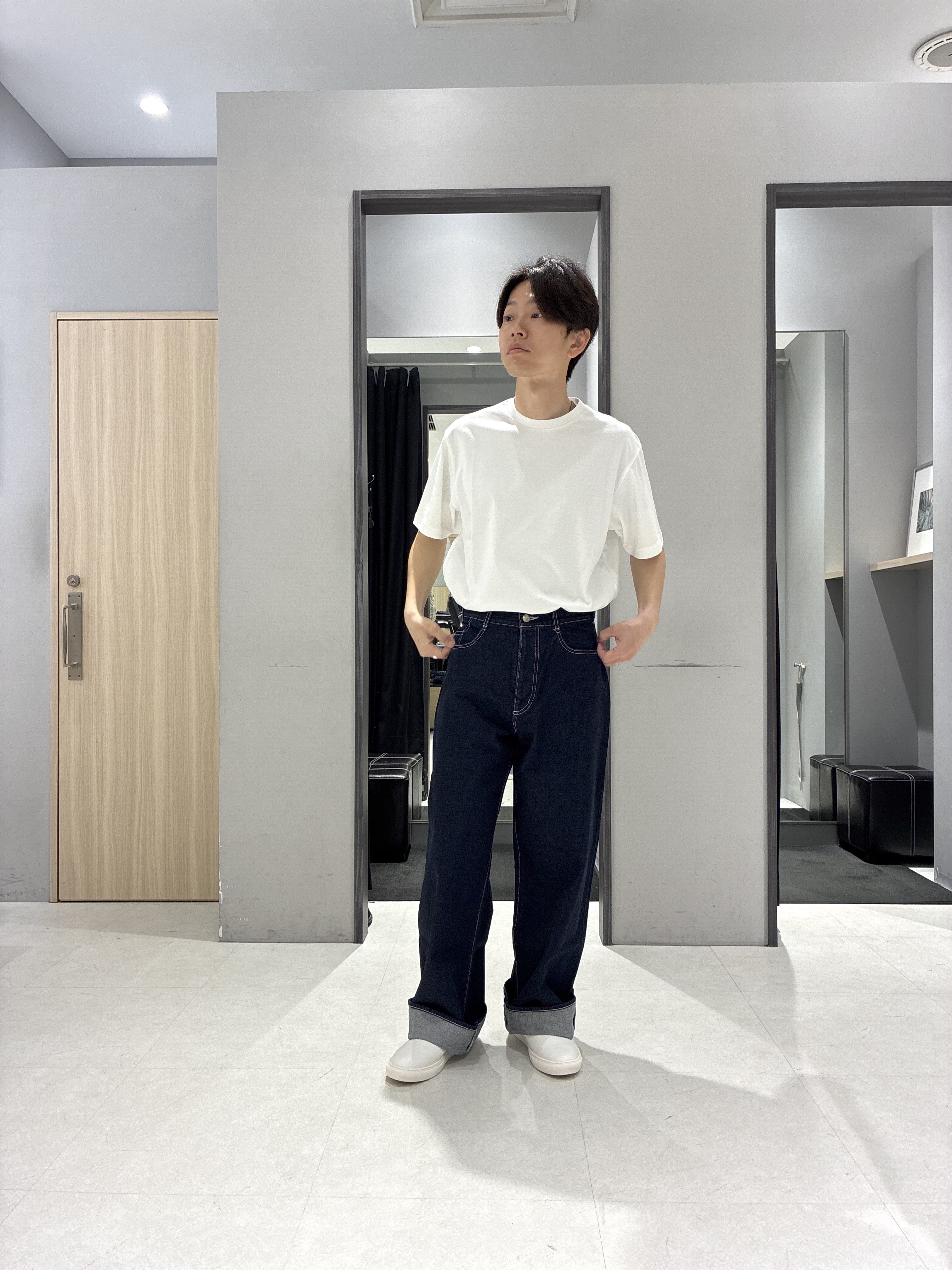 わいずみさんの「TAKEO KIKUCHI｜播州 ドビーストライプ フラワーシャツ」を使ったコーディネート