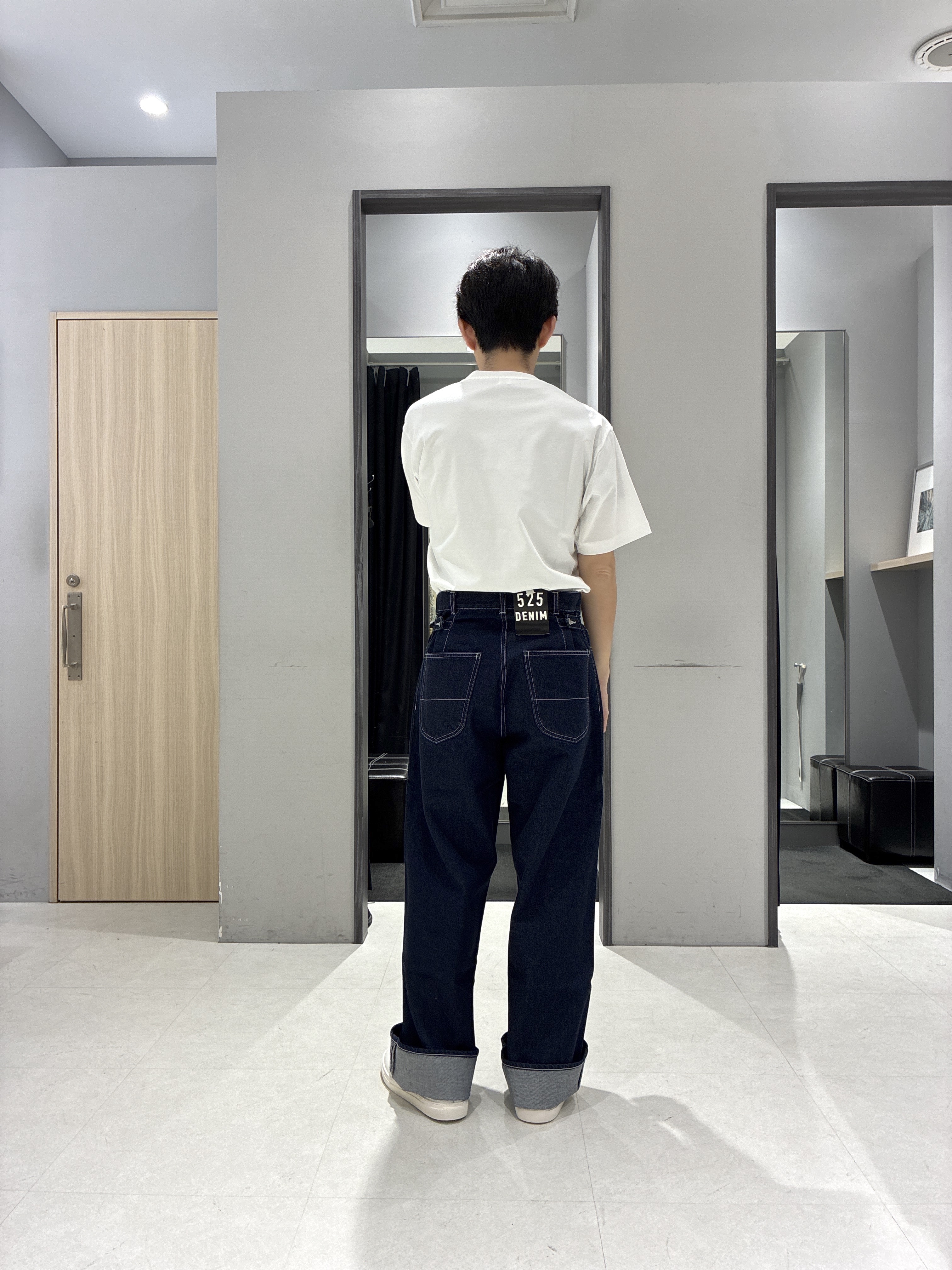 わいずみさんの「TAKEO KIKUCHI｜播州 ドビーストライプ フラワーシャツ」を使ったコーディネート