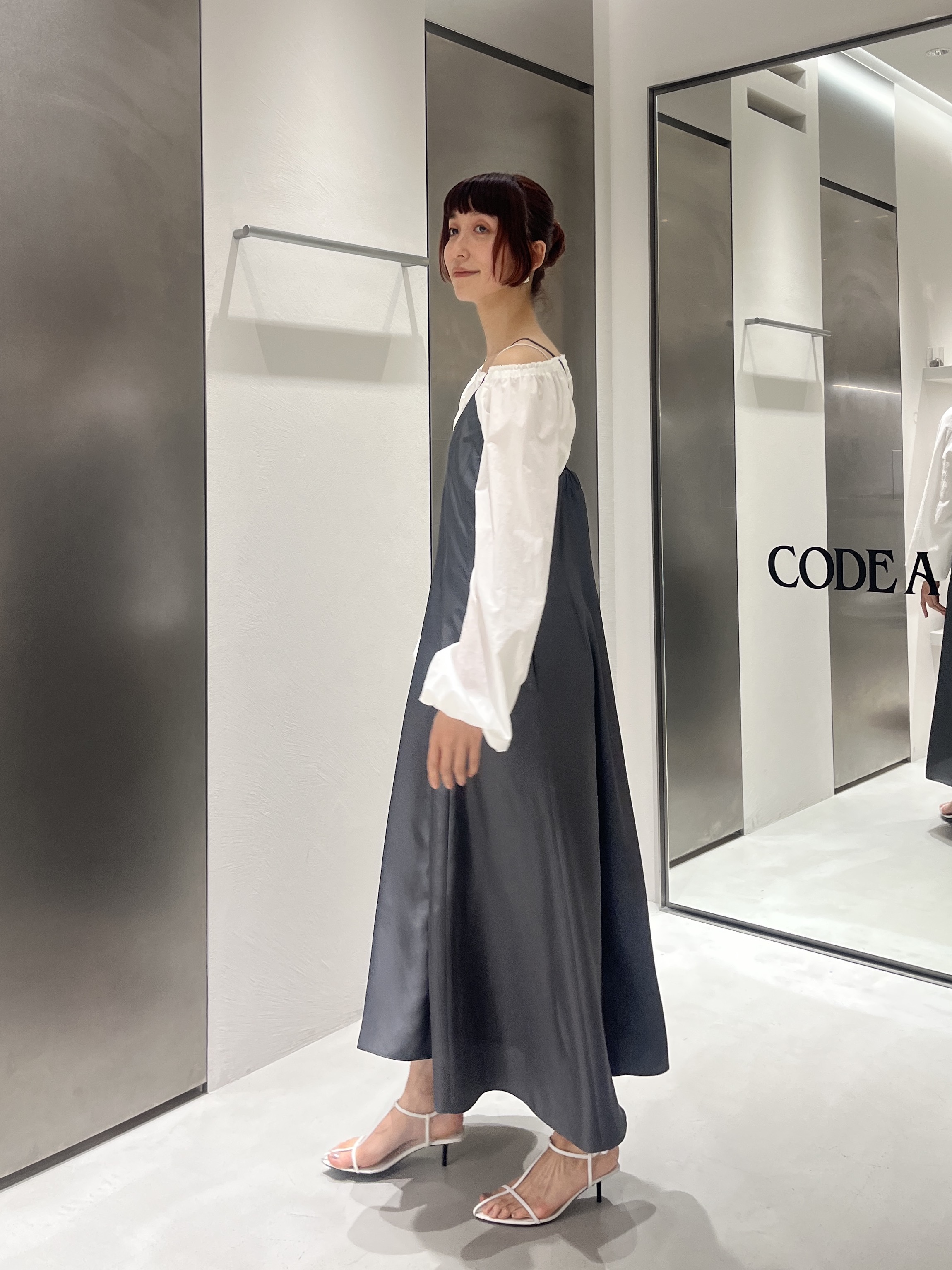 Rielさんの「CODE A｜belle gather blouse」を使ったコーディネート