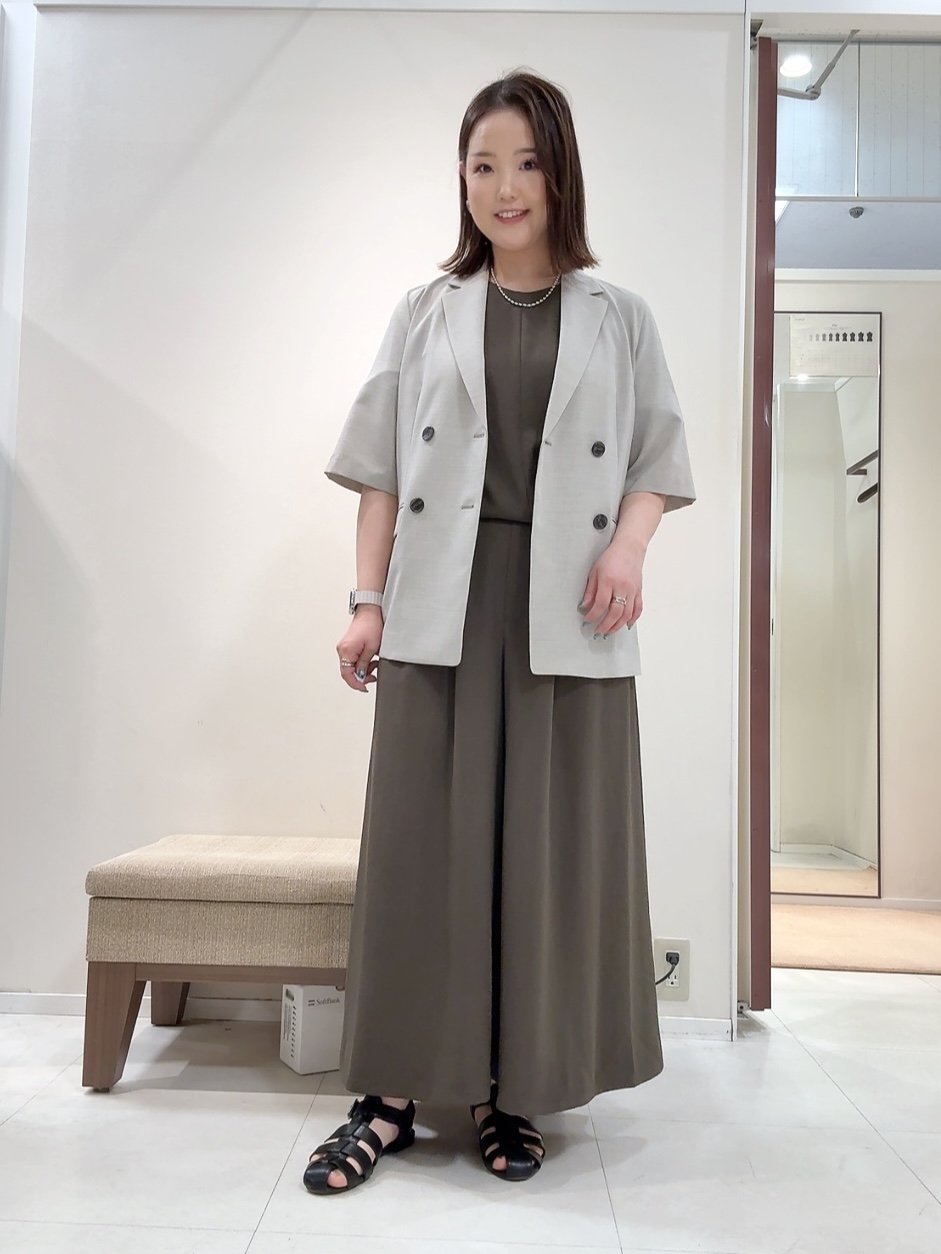 YUIさんの「UNTITLED｜【シワになりにくい/セットアップ可/接触冷感】ハーフスリーブジャケット」を使ったコーディネート