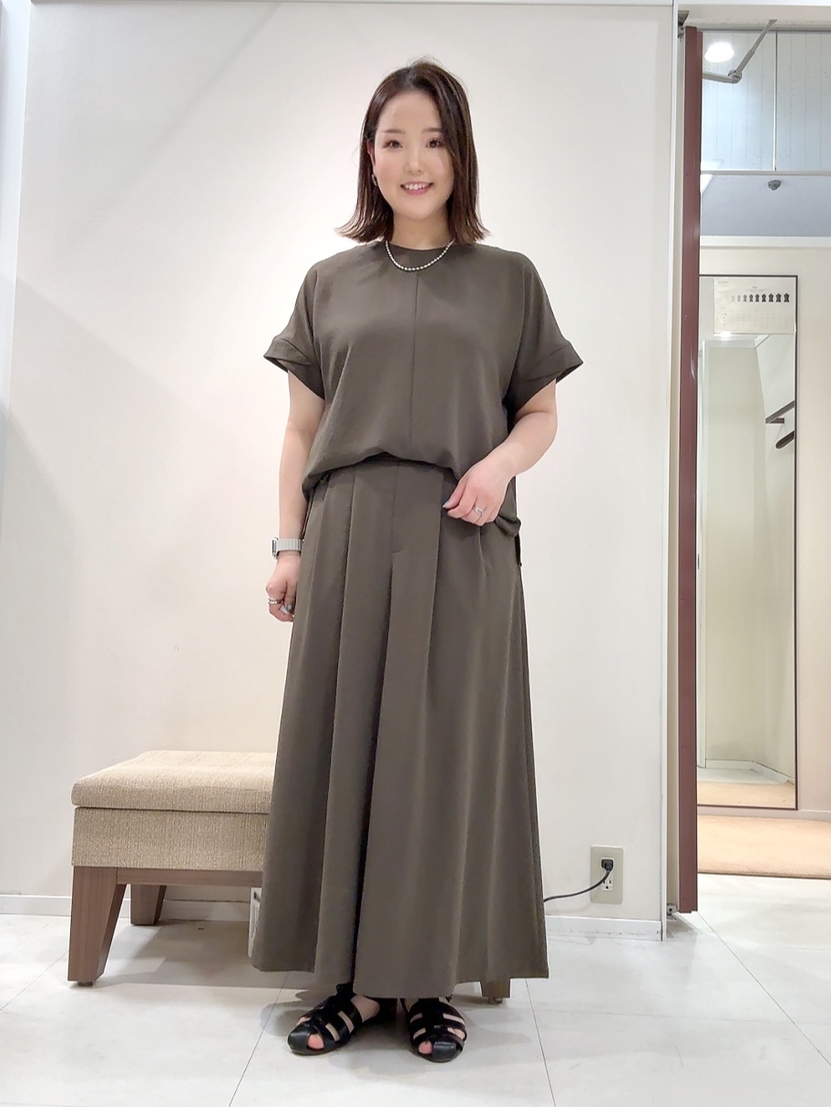 YUIさんの「UNTITLED｜【シワになりにくい/セットアップ可/接触冷感】ハーフスリーブジャケット」を使ったコーディネート