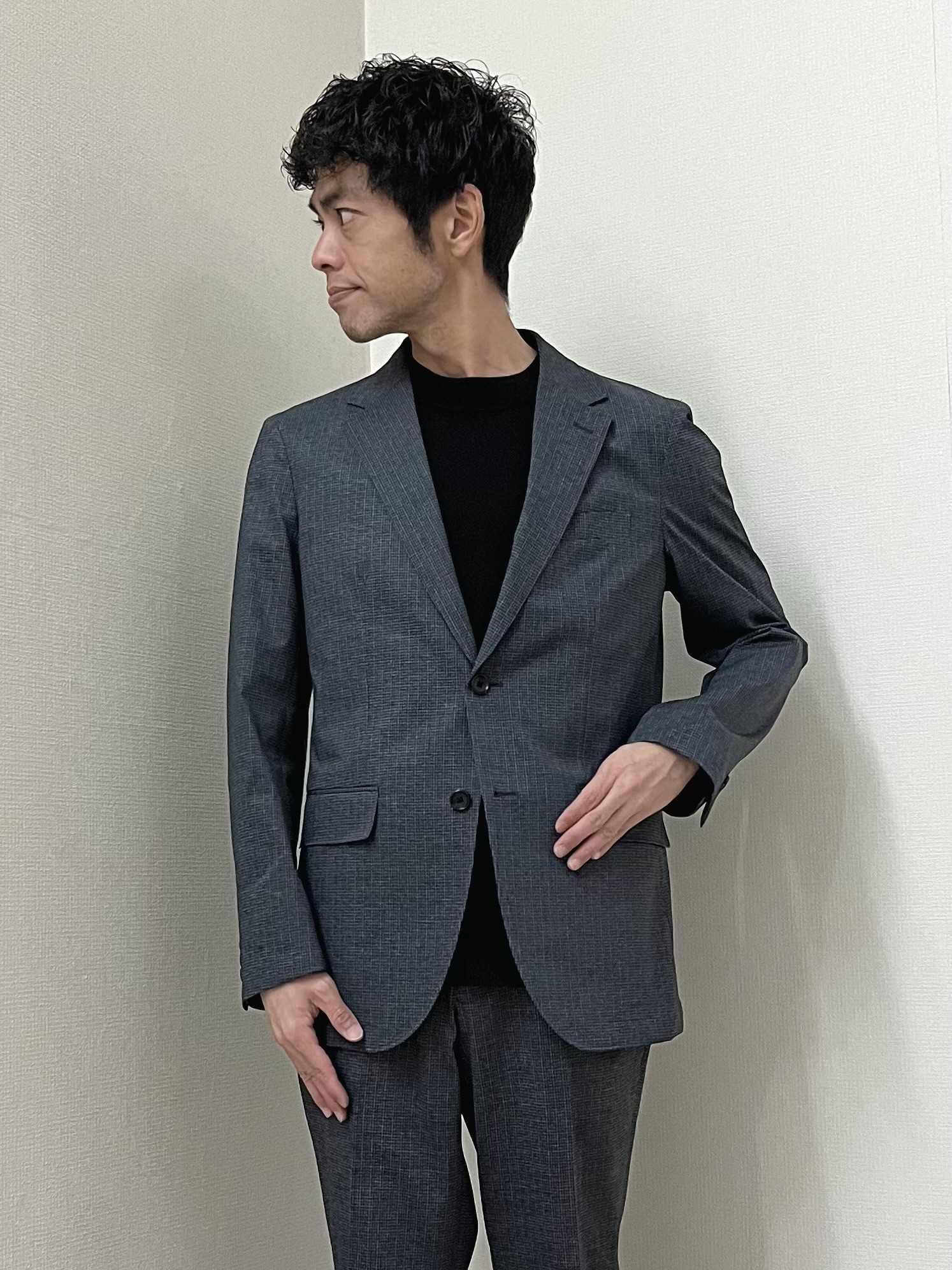 URAさんの「TAKEO KIKUCHI｜【通気性】ジャージ千鳥柄 ジャケット」を使ったコーディネート