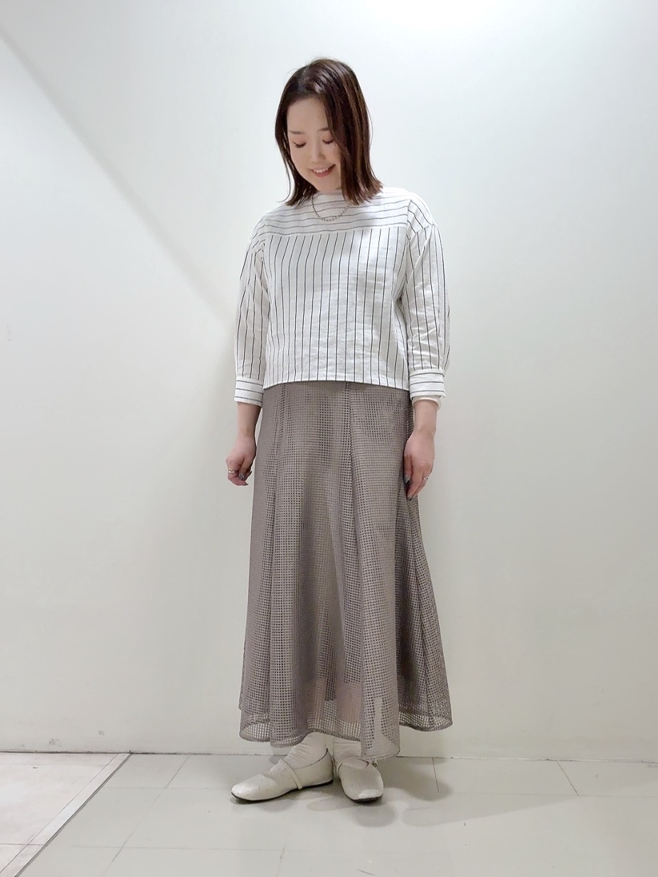 YUIさんの「UNTITLED｜◆【洗える/6分袖】ボートネックブラウス」を使ったコーディネート