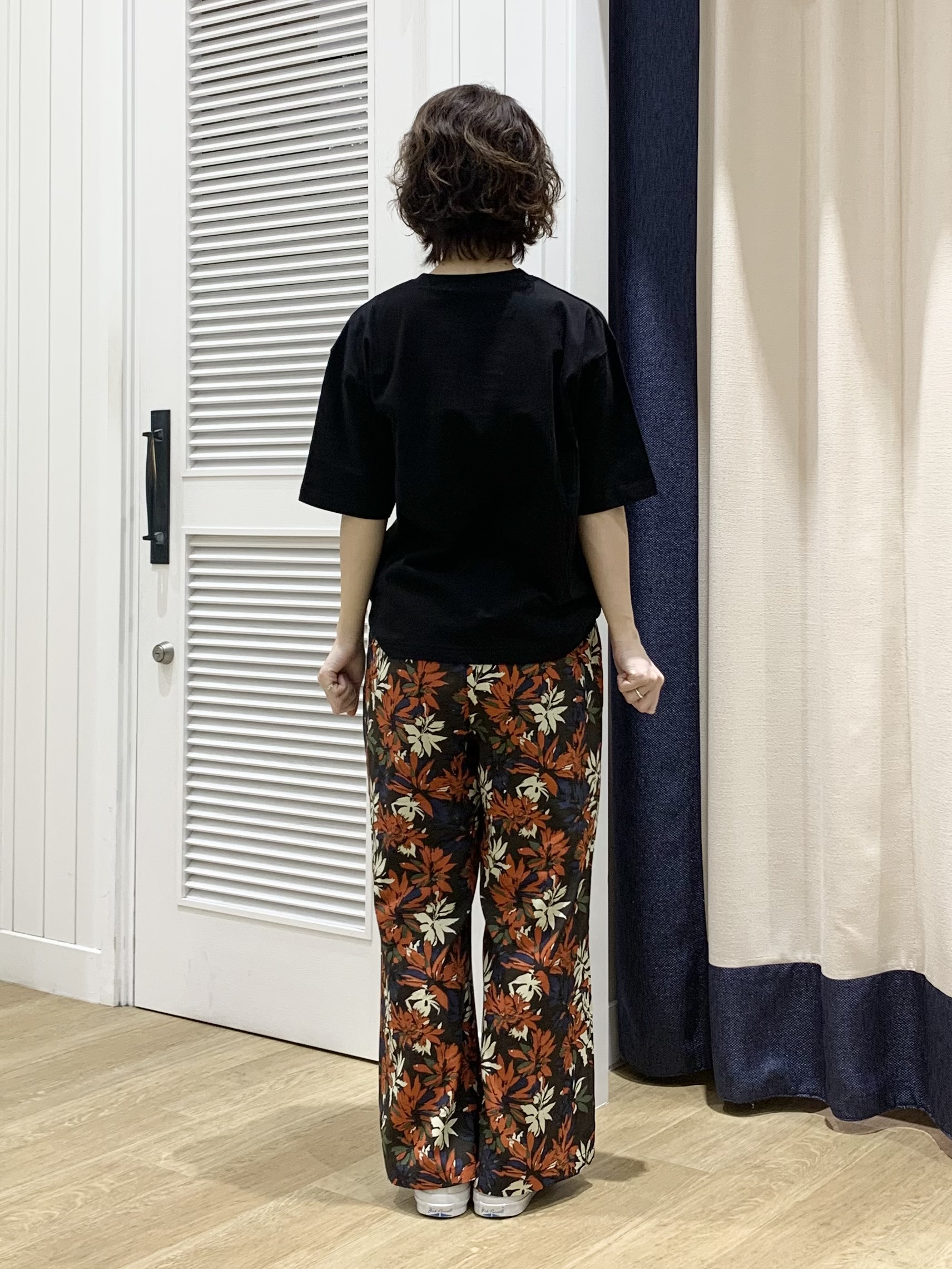 IMARIさんの「Dessin｜【洗える】オーガニックコットンロゴTシャツ」を使ったコーディネート