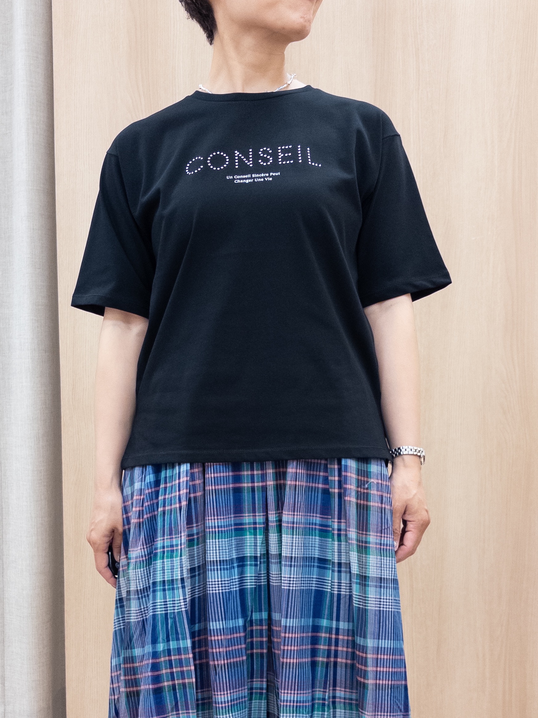 シュウコさんの「grove｜【UVカット/接触冷感】プリントアソート5分袖Tシャツ」を使ったコーディネート