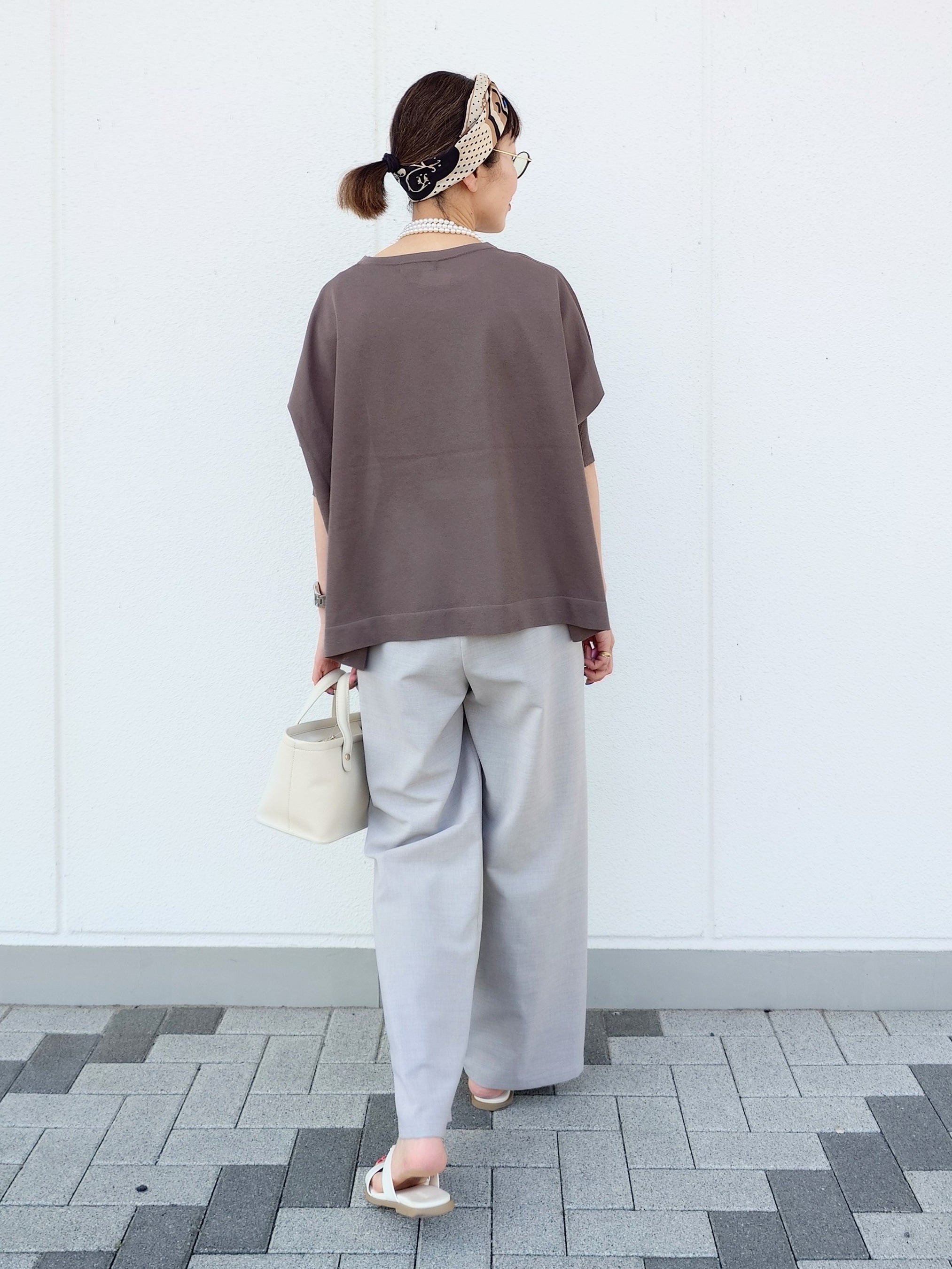 MUTSUKOさんの「UNTITLED｜【アンサンブル可/洗える】シアーレーヨンニット」を使ったコーディネート