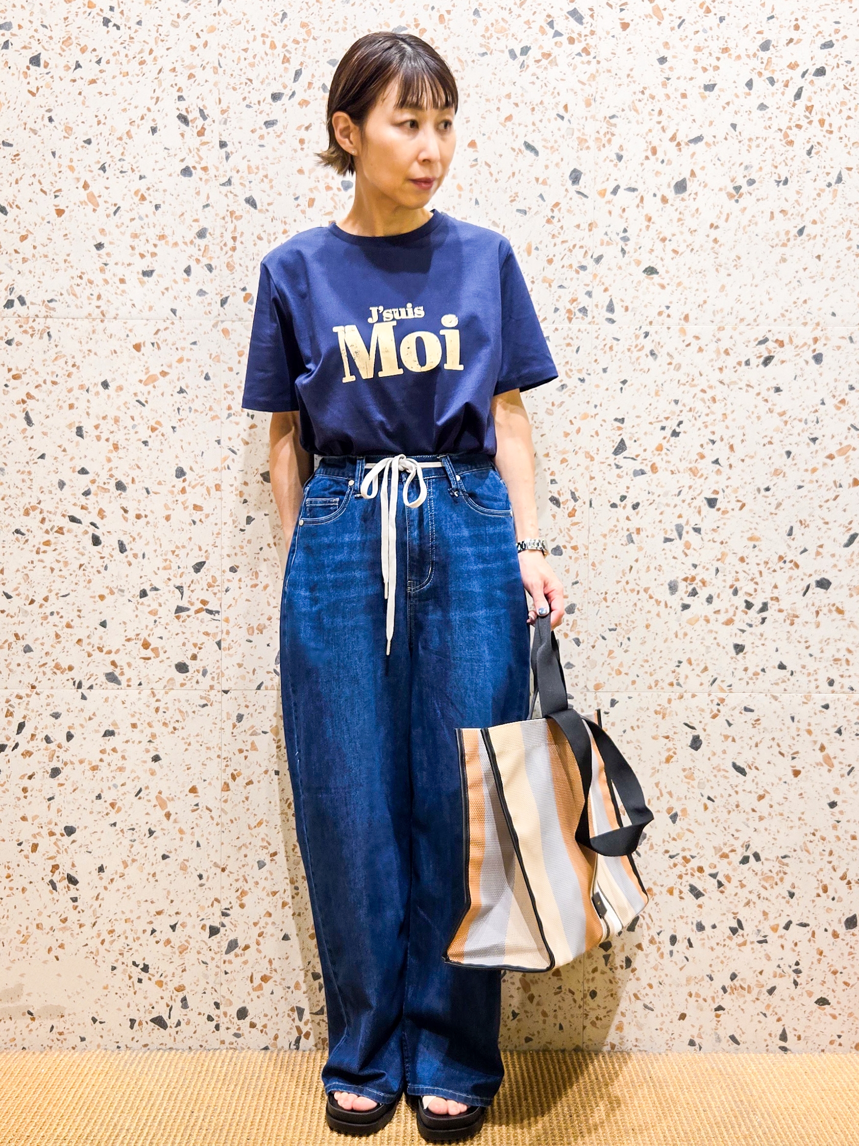 yoshimiさんの「OPAQUE.CLIP｜アソートロゴTシャツ【洗濯機OK】」を使ったコーディネート
