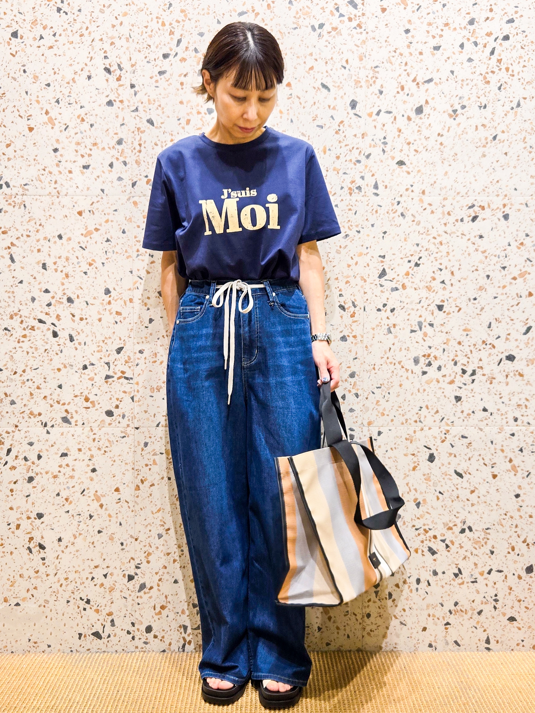 yoshimiさんの「OPAQUE.CLIP｜アソートロゴTシャツ【洗濯機OK】」を使ったコーディネート