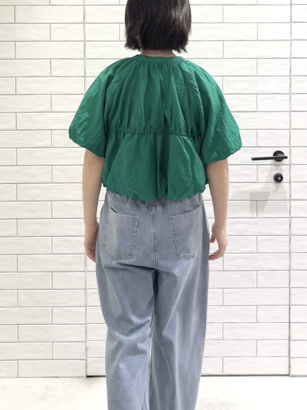 しおりさんの「OPAQUE.CLIP｜バルーンデザインブラウス【洗濯機OK】」を使ったコーディネート
