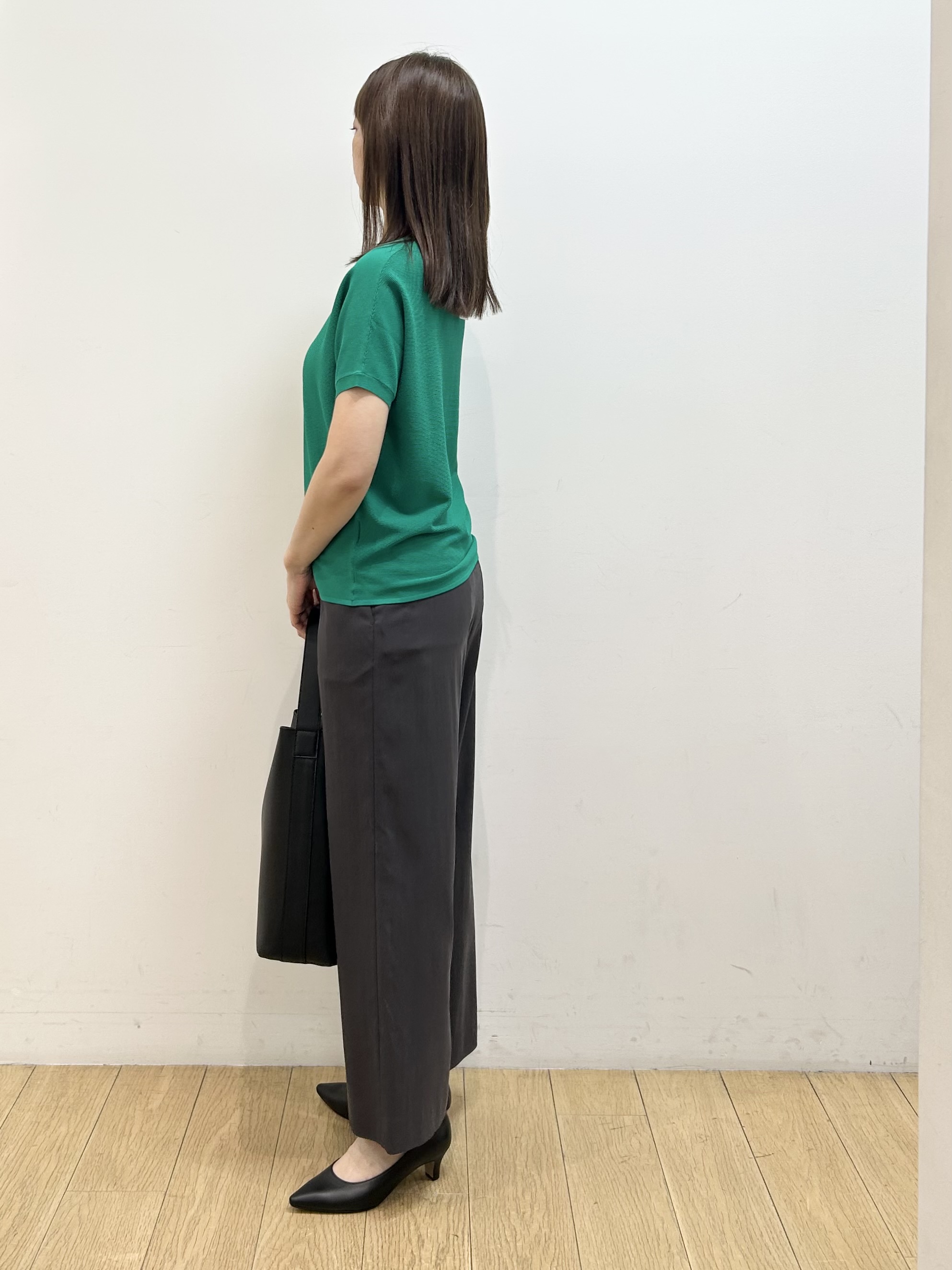 kozueさんの「INDIVI｜【洗える】ガーター編みVネックニットT」を使ったコーディネート