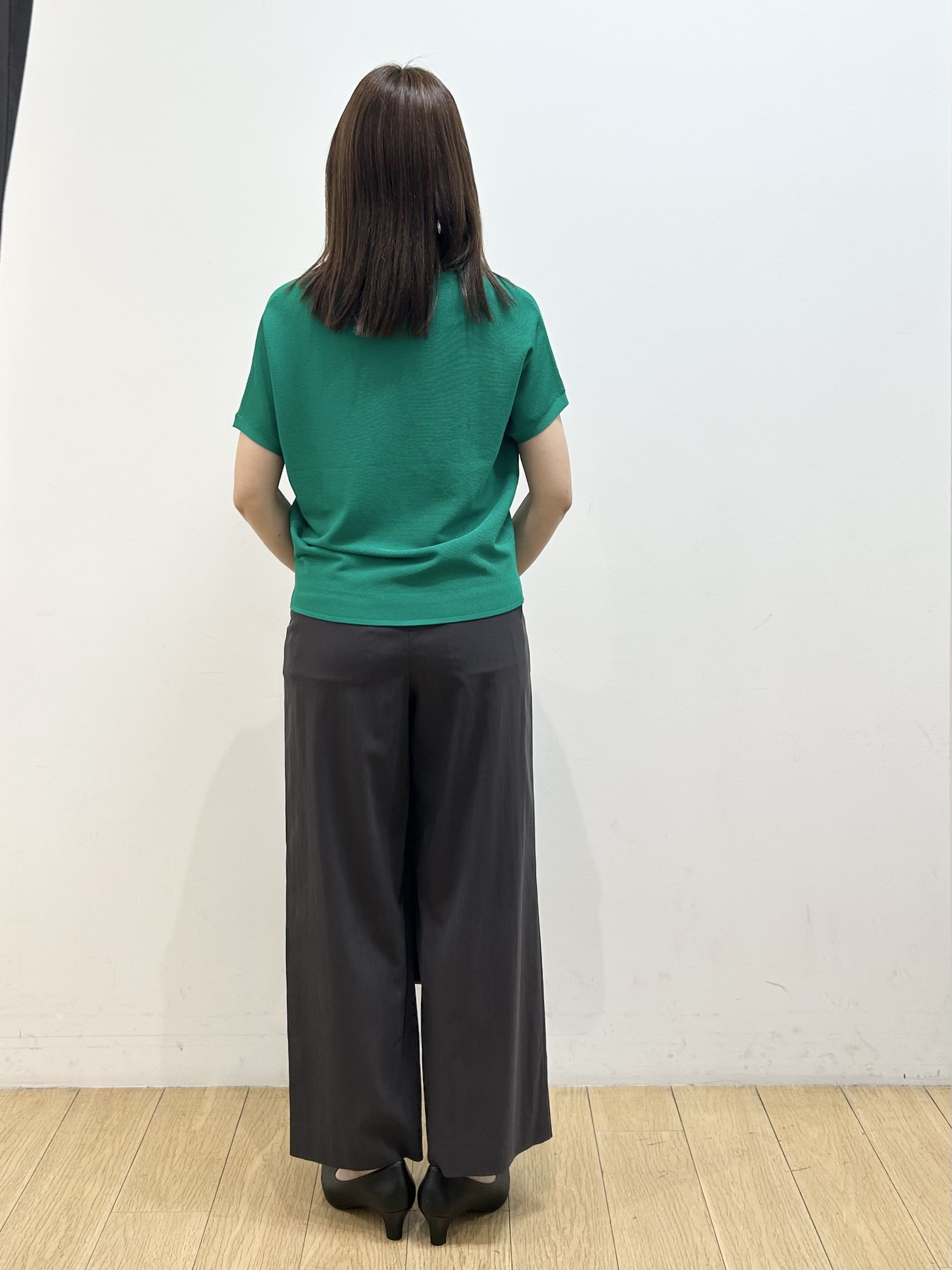 kozueさんの「INDIVI｜【洗える】ガーター編みVネックニットT」を使ったコーディネート